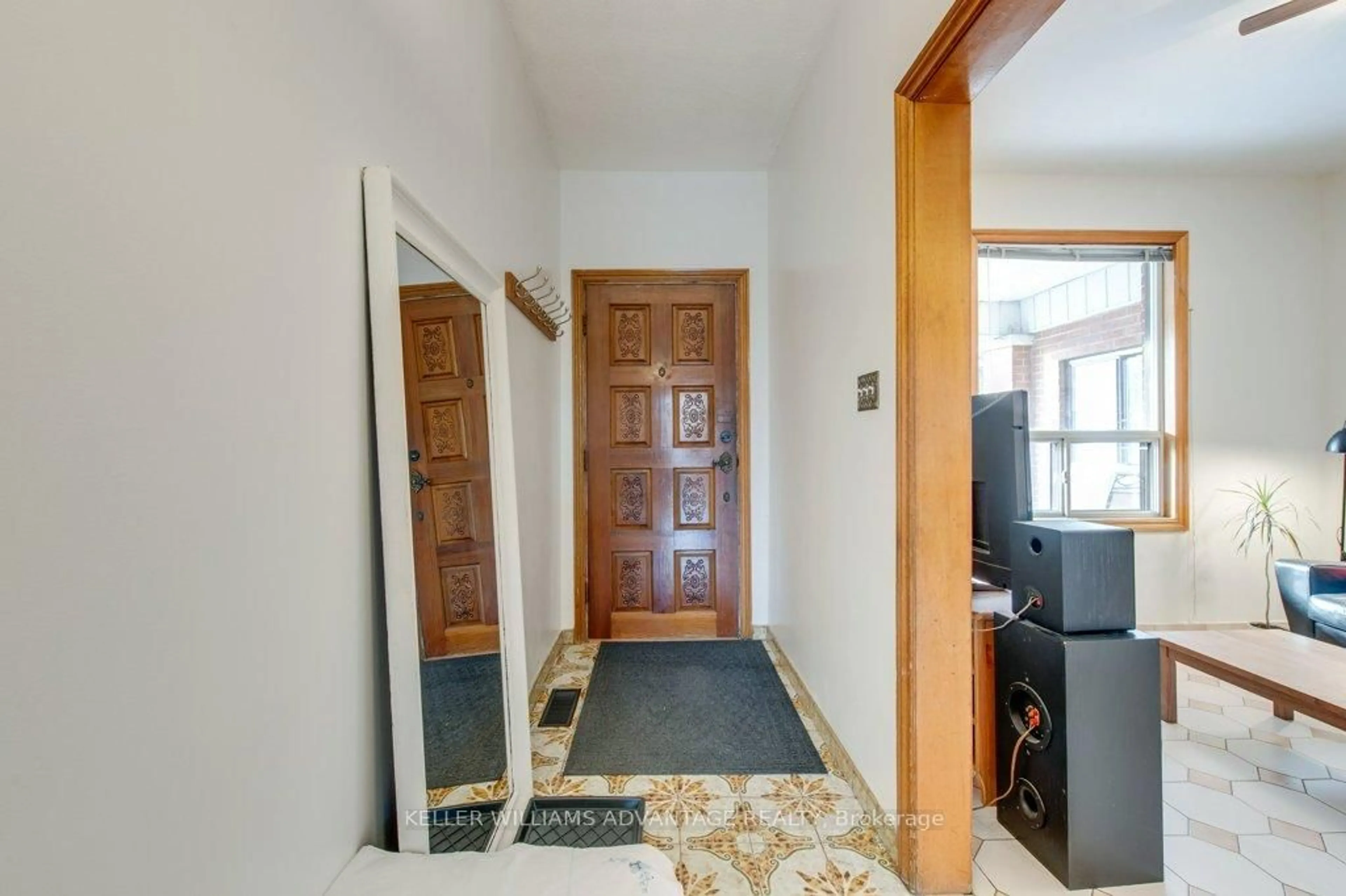 Indoor foyer for 187 Laughton Ave, Toronto Ontario M6N 2X6