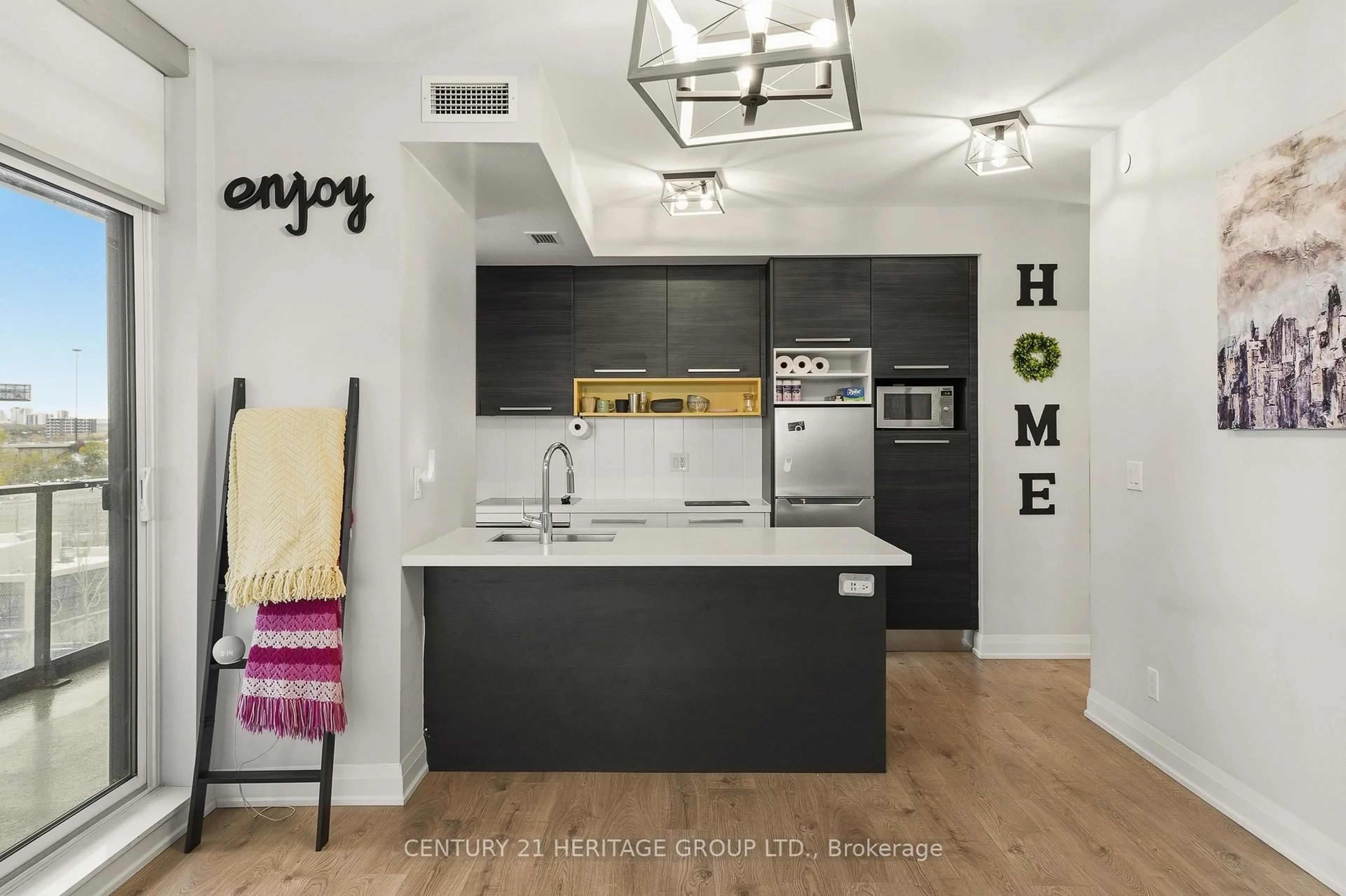 Contemporary kitchen, unknown for 36 Park Lawn Rd #605, Toronto Ontario M8V 0E5