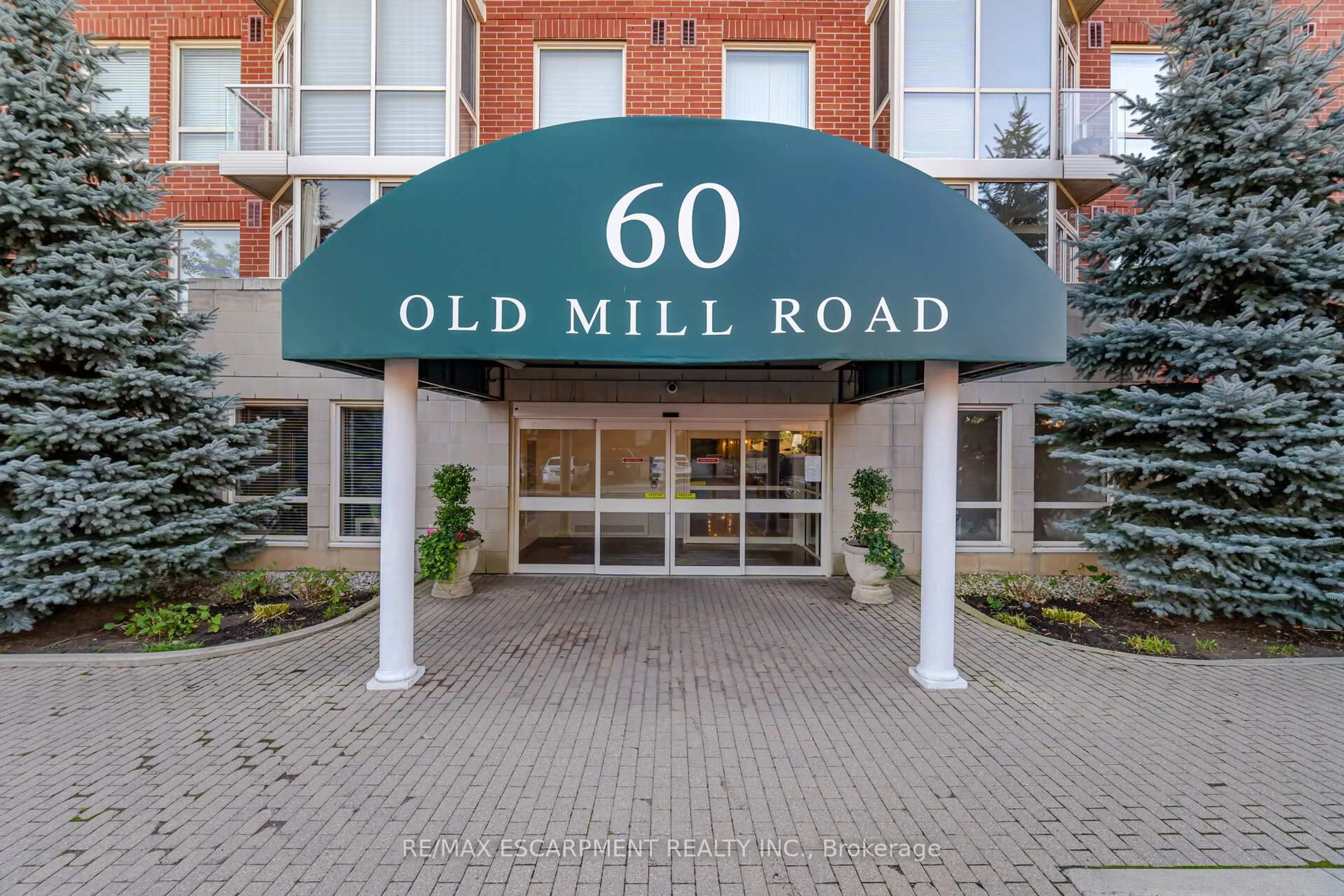 Lobby for 60 Old Mill Rd #GLA1, Oakville Ontario L6J 7V9