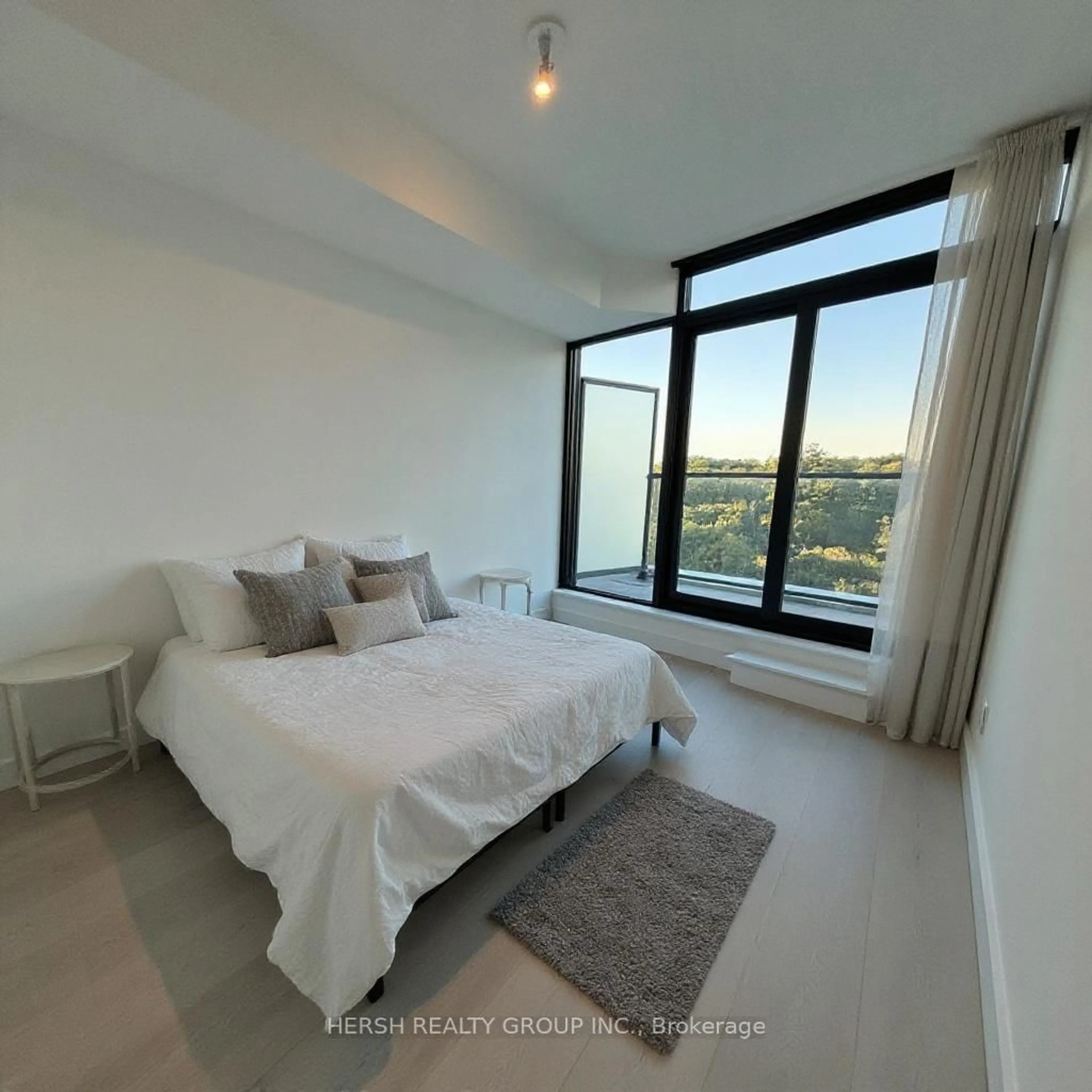 Bedroom with bed, unknown for 160 Kingsway Cres #707, Toronto Ontario M8X 2S4