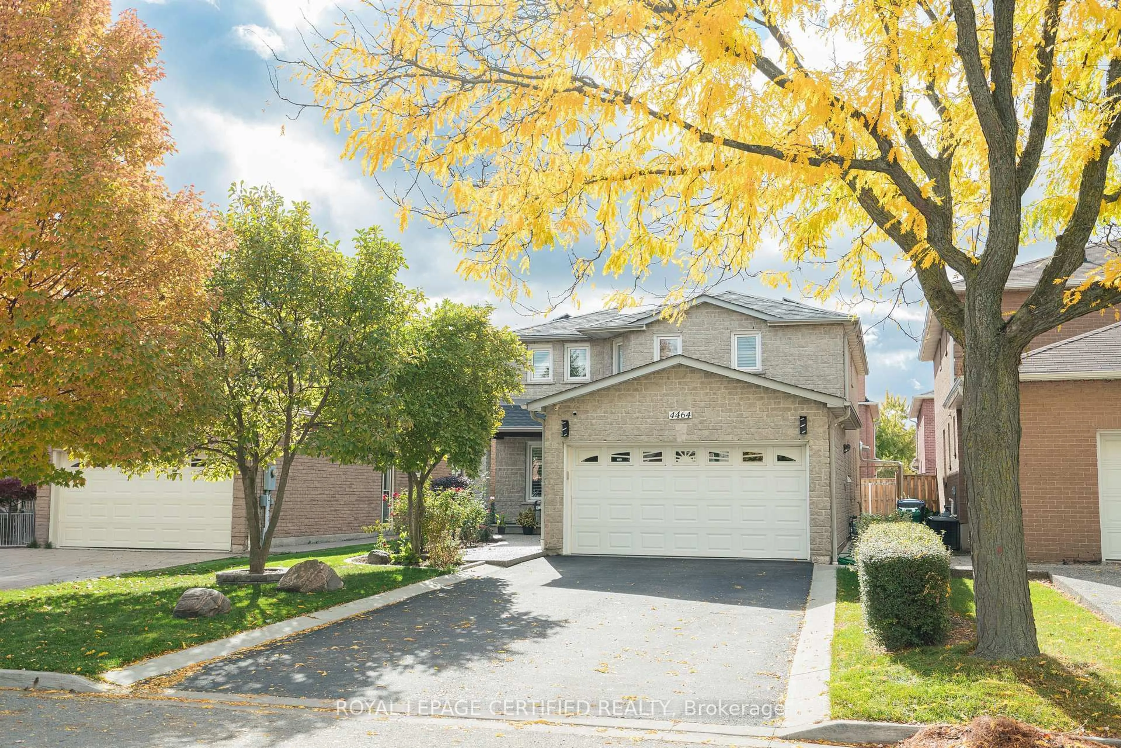 Unknown for 4464 Weymouth Commons Cres, Mississauga Ontario L5R 1P4