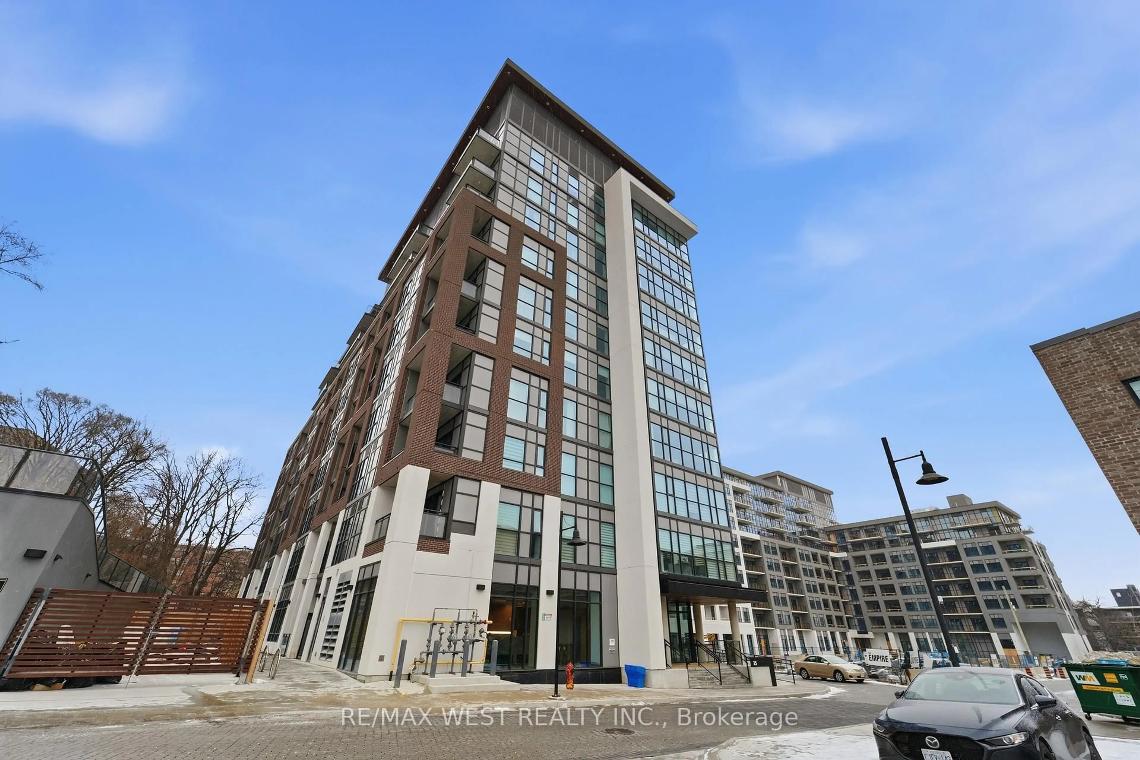 Indoor foyer for 25 Neighbourhood Lane #306, Toronto Ontario M8Y 0C4