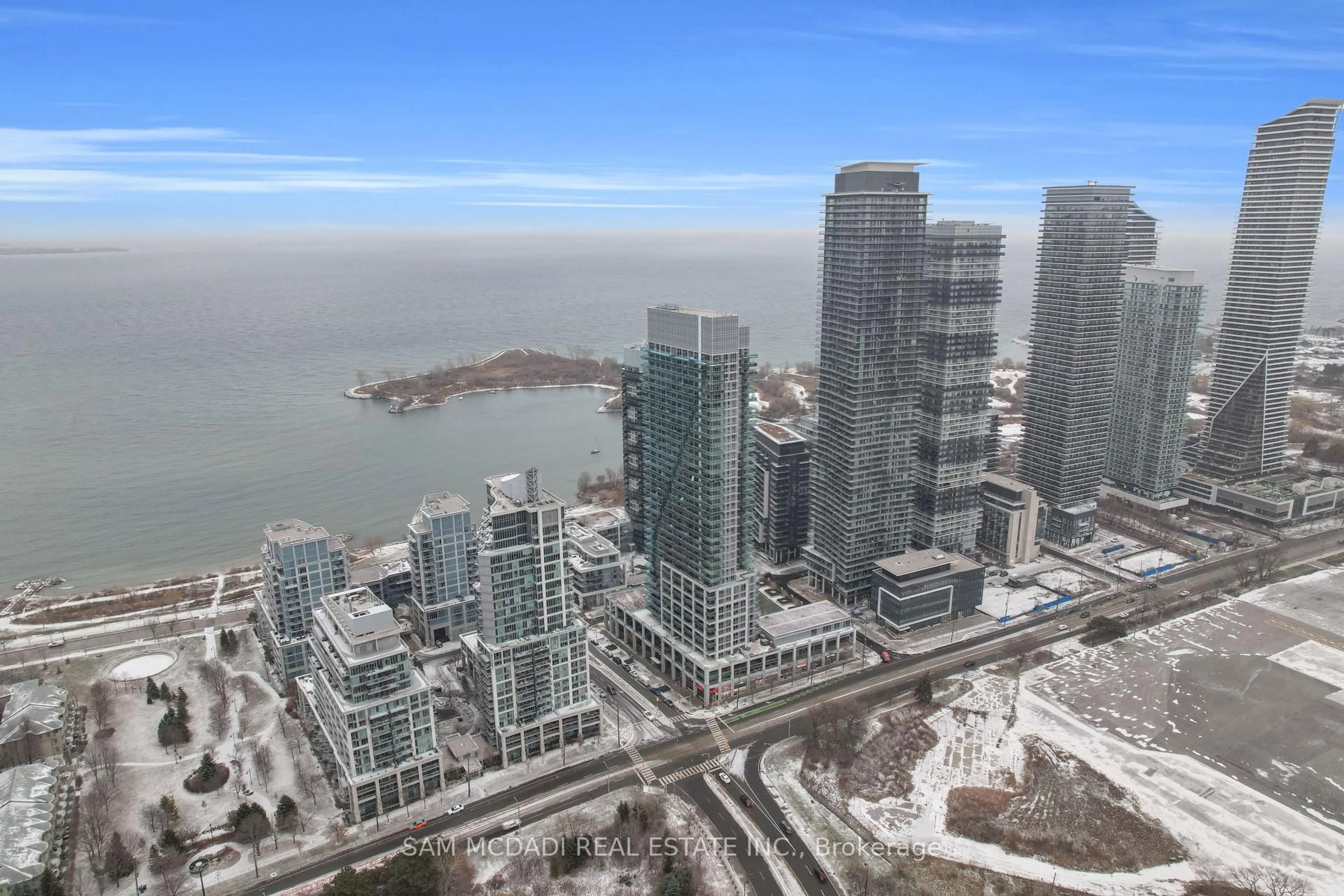 Blurry image for 16 Brookers Lane #PH1, Toronto Ontario M8V 0A5