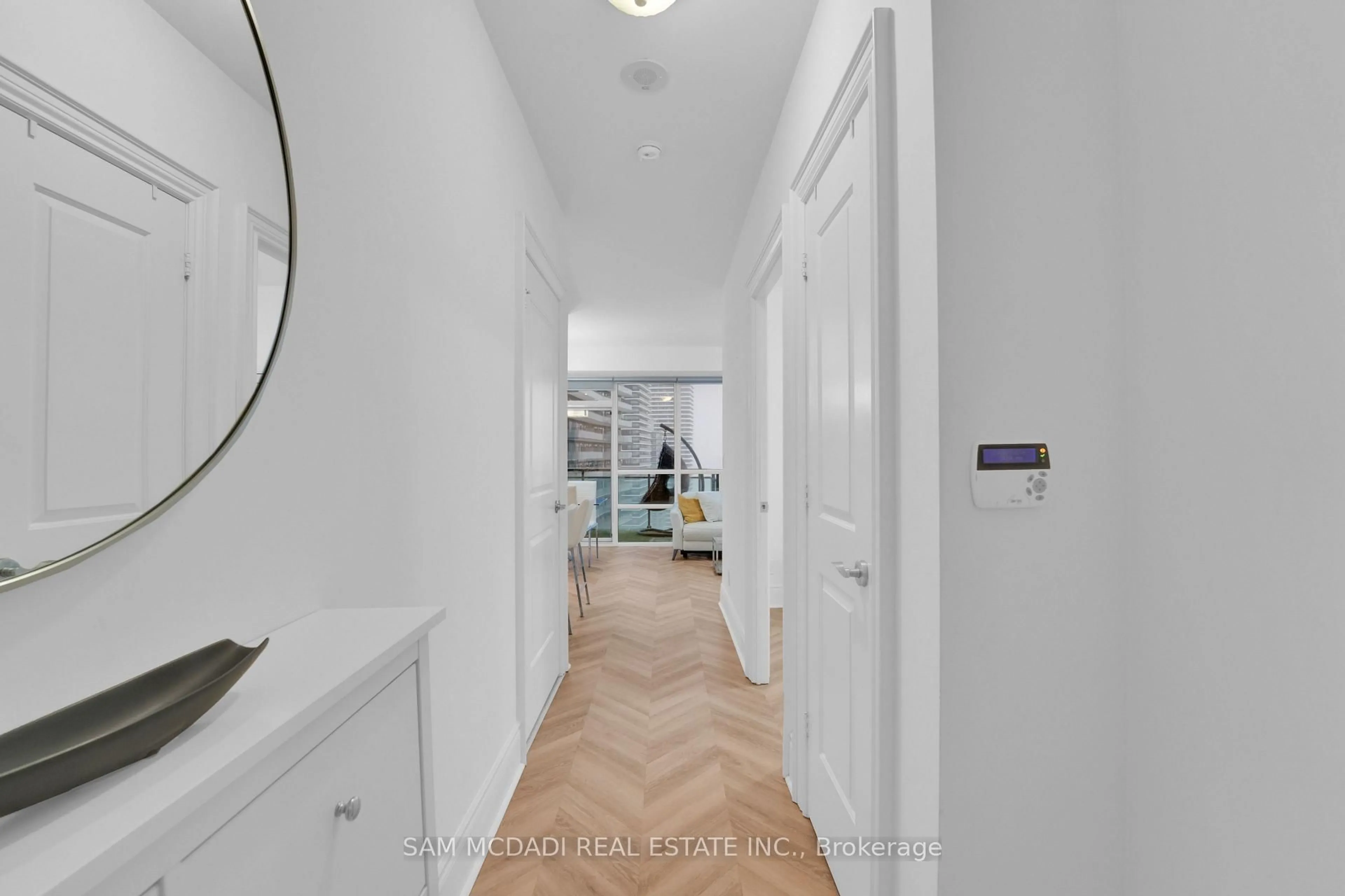 Indoor entryway for 16 Brookers Lane #PH1, Toronto Ontario M8V 0A5