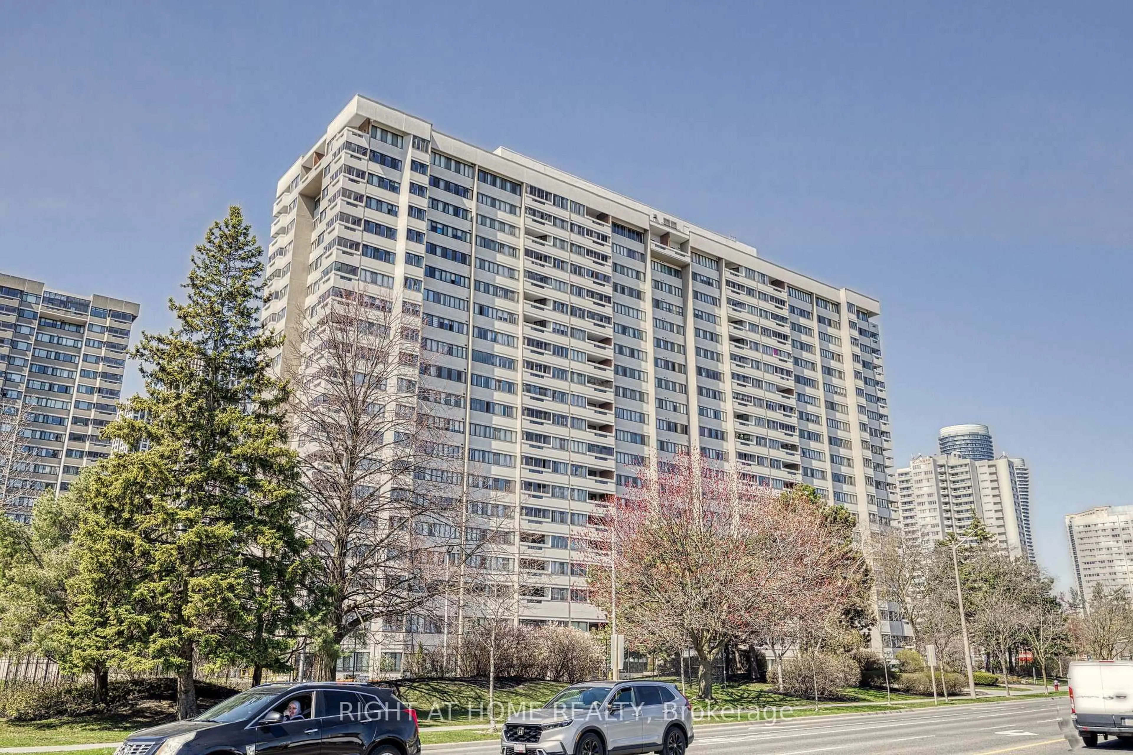 Unknown for 1580 Mississauga Valley Blvd #205, Mississauga Ontario L5A 3T8