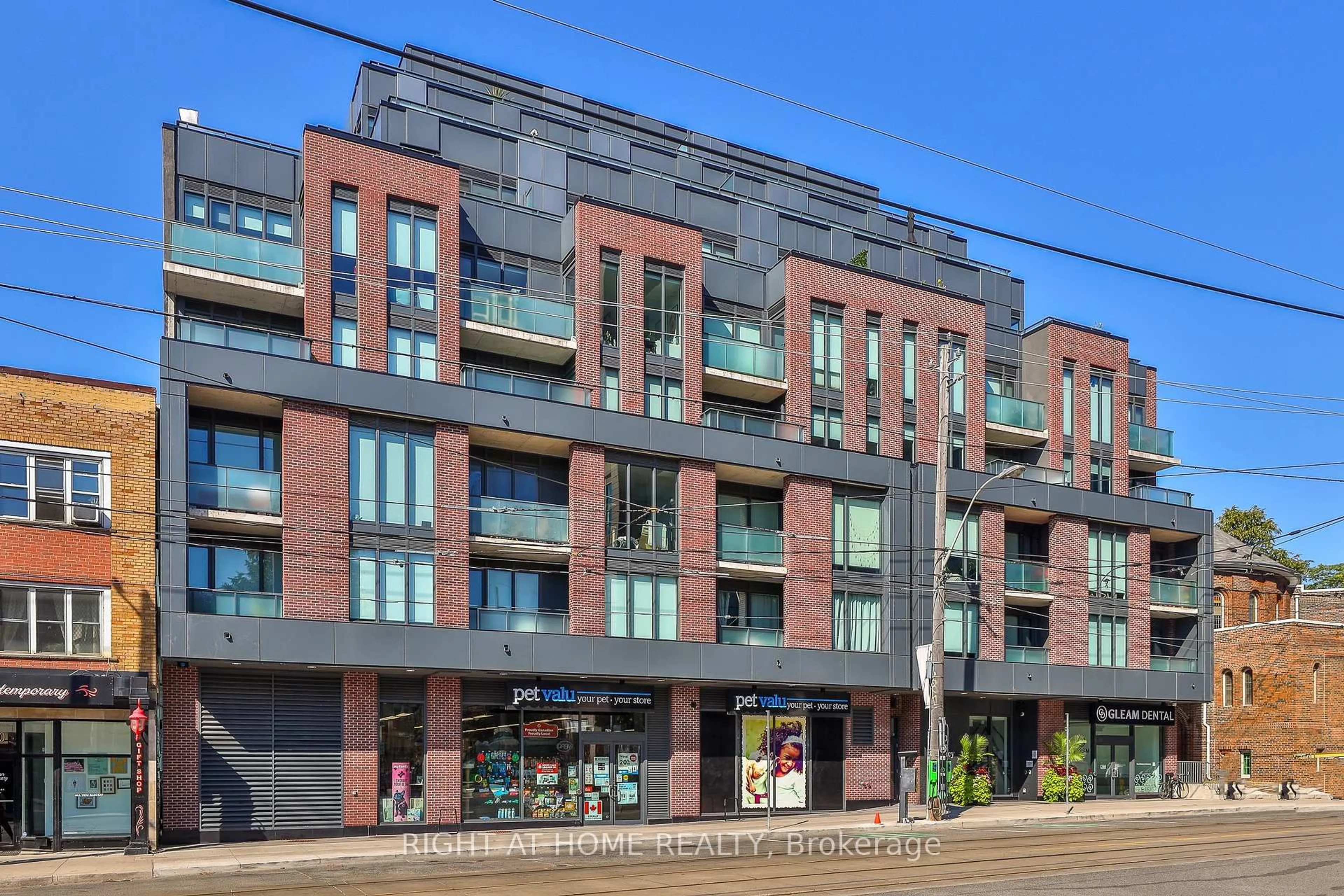 Home with brick exterior material, building for 430 Roncesvalles Ave #410, Toronto Ontario M6R 0A6