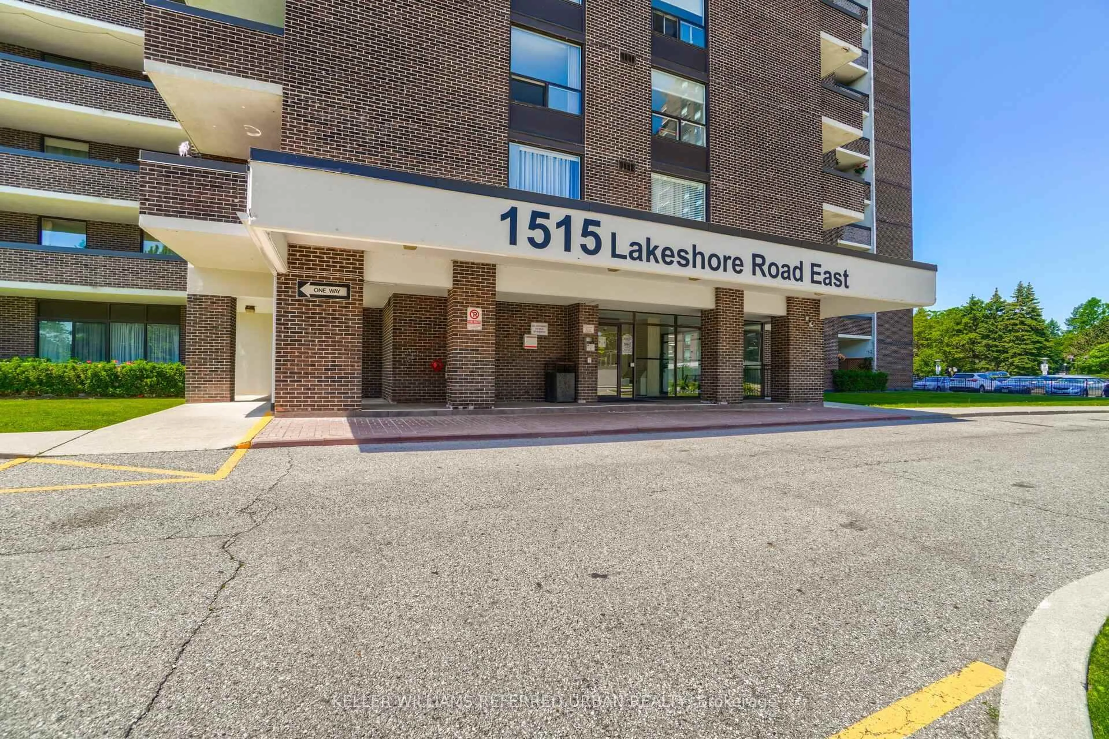 Lobby for 1515 Lakeshore Rd #404, Mississauga Ontario L5E 3E3