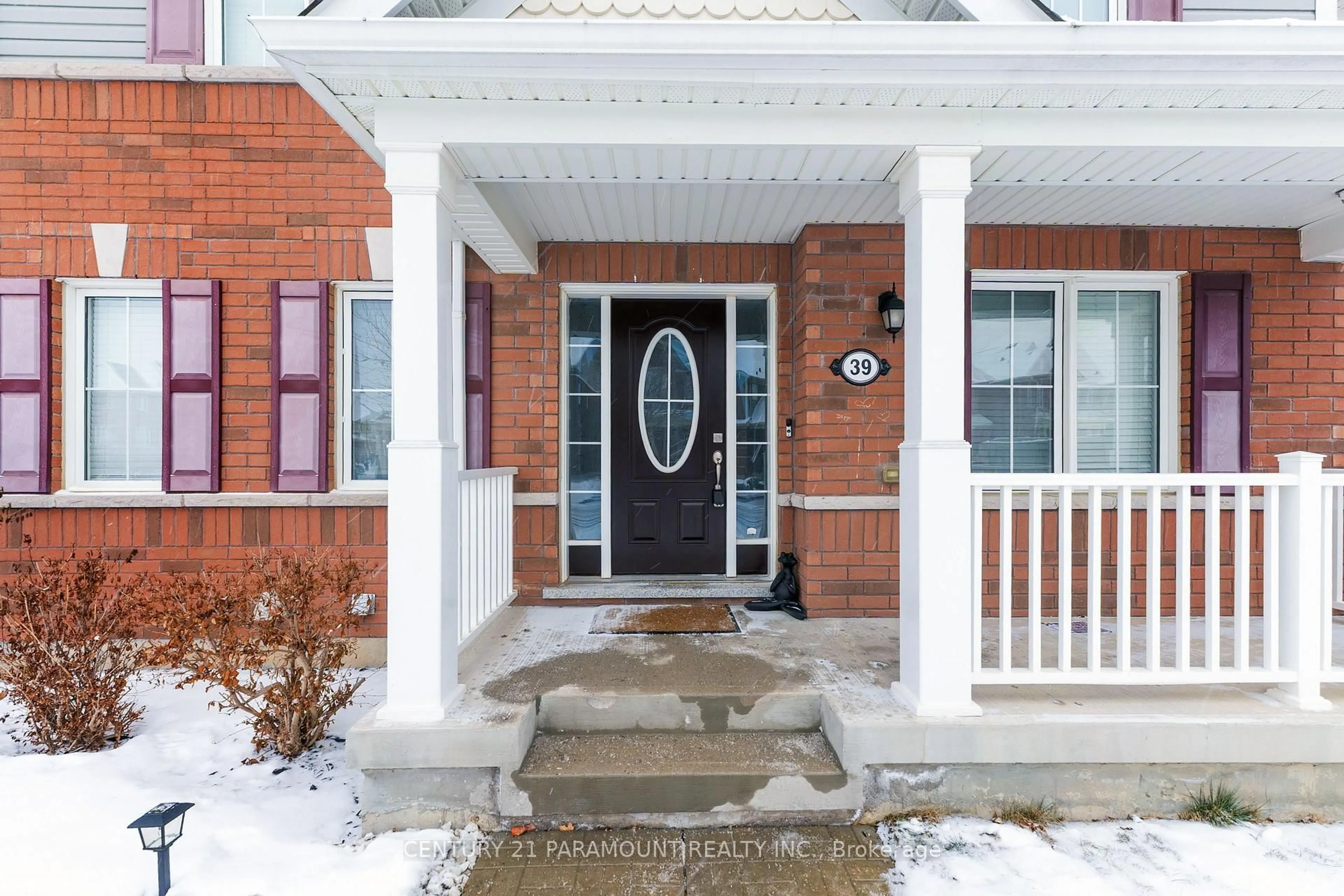 Indoor entryway for 39 Fenchurch Dr, Brampton Ontario L7A 4G1