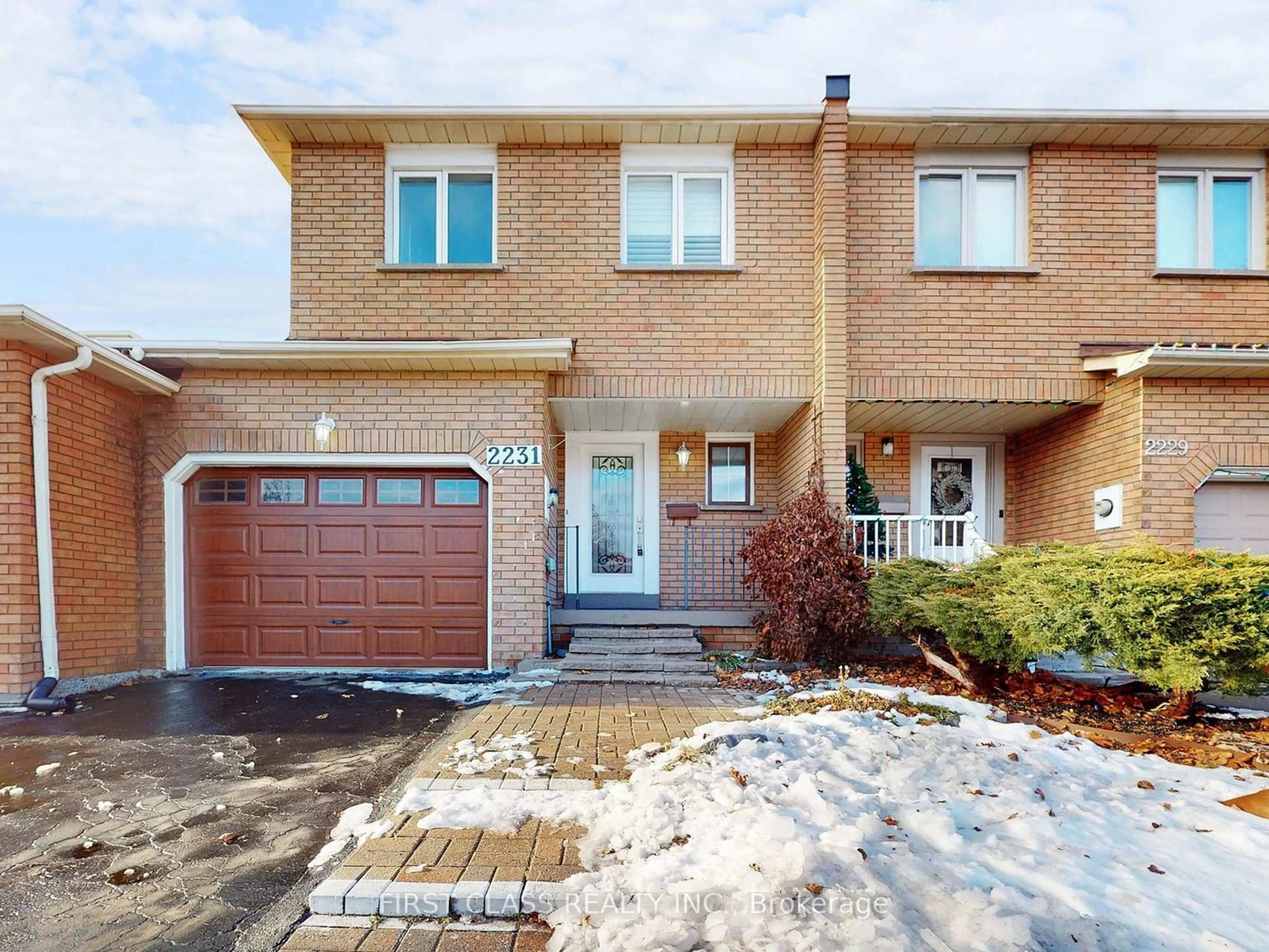 Home with brick exterior material, street for 2231 Shipwright Rd, Oakville Ontario L6M 3E2