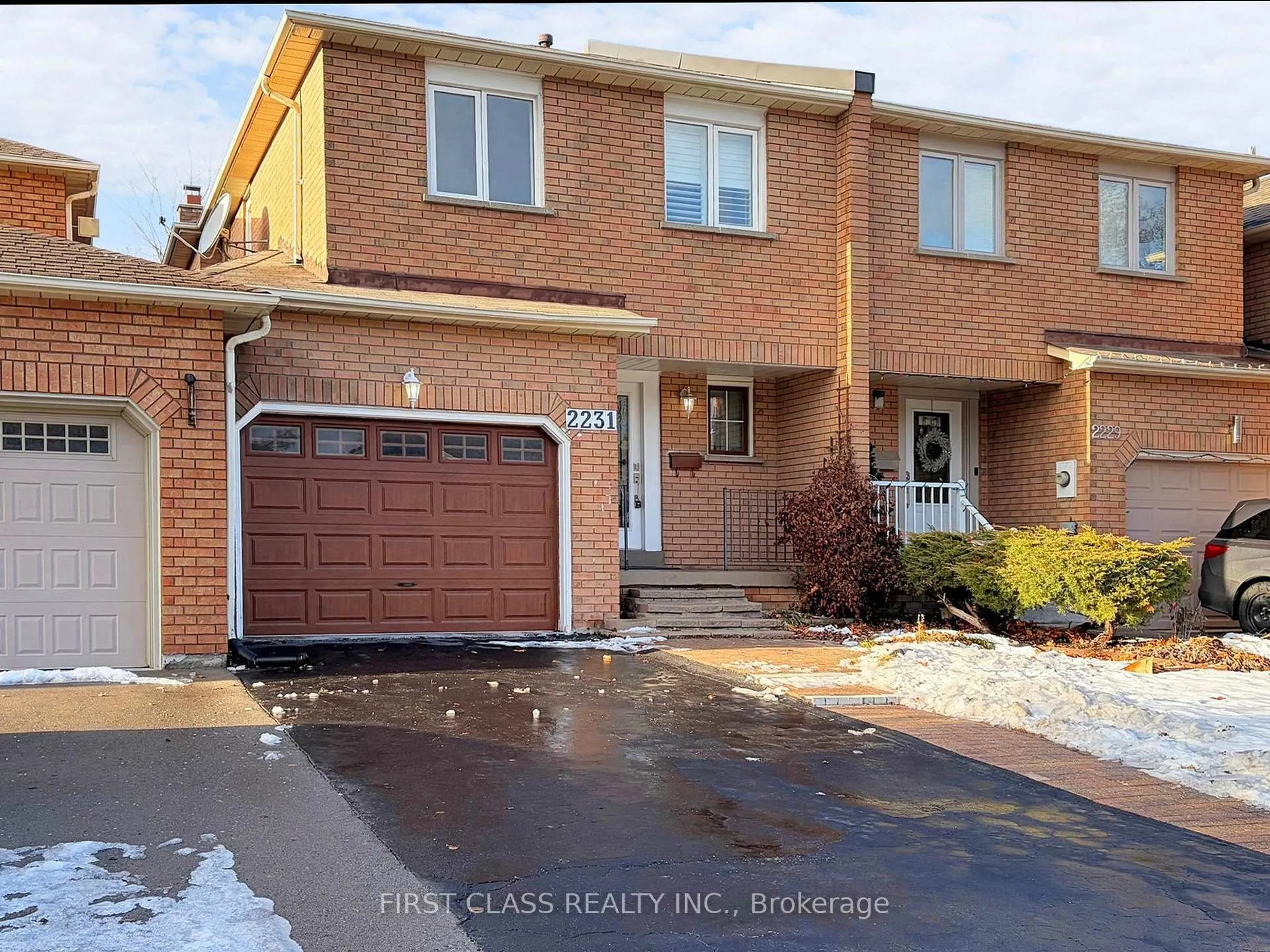 Home with brick exterior material, street for 2231 Shipwright Rd, Oakville Ontario L6M 3E2