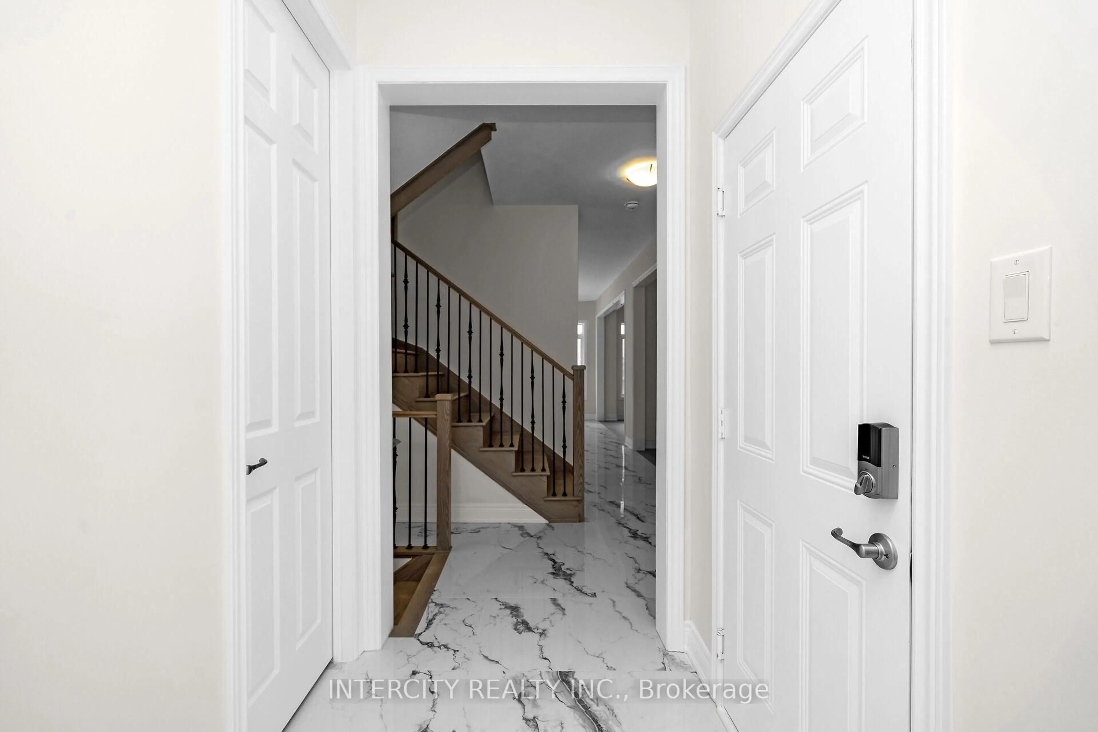 Unknown for 60 Claremont Dr, Brampton Ontario L6R 4G3