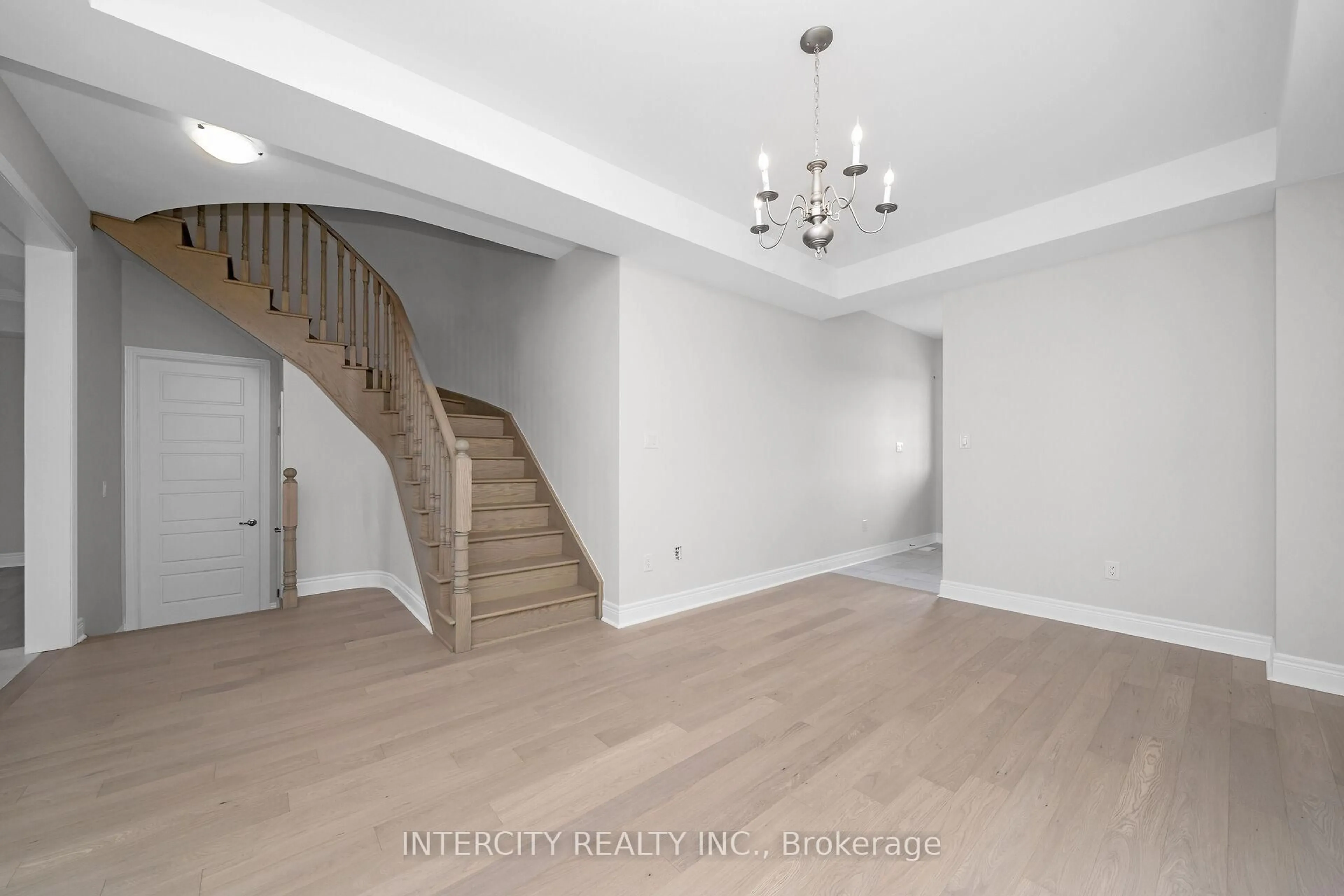 Unknown for 63 Goodview Dr, Brampton Ontario L6R 4C3