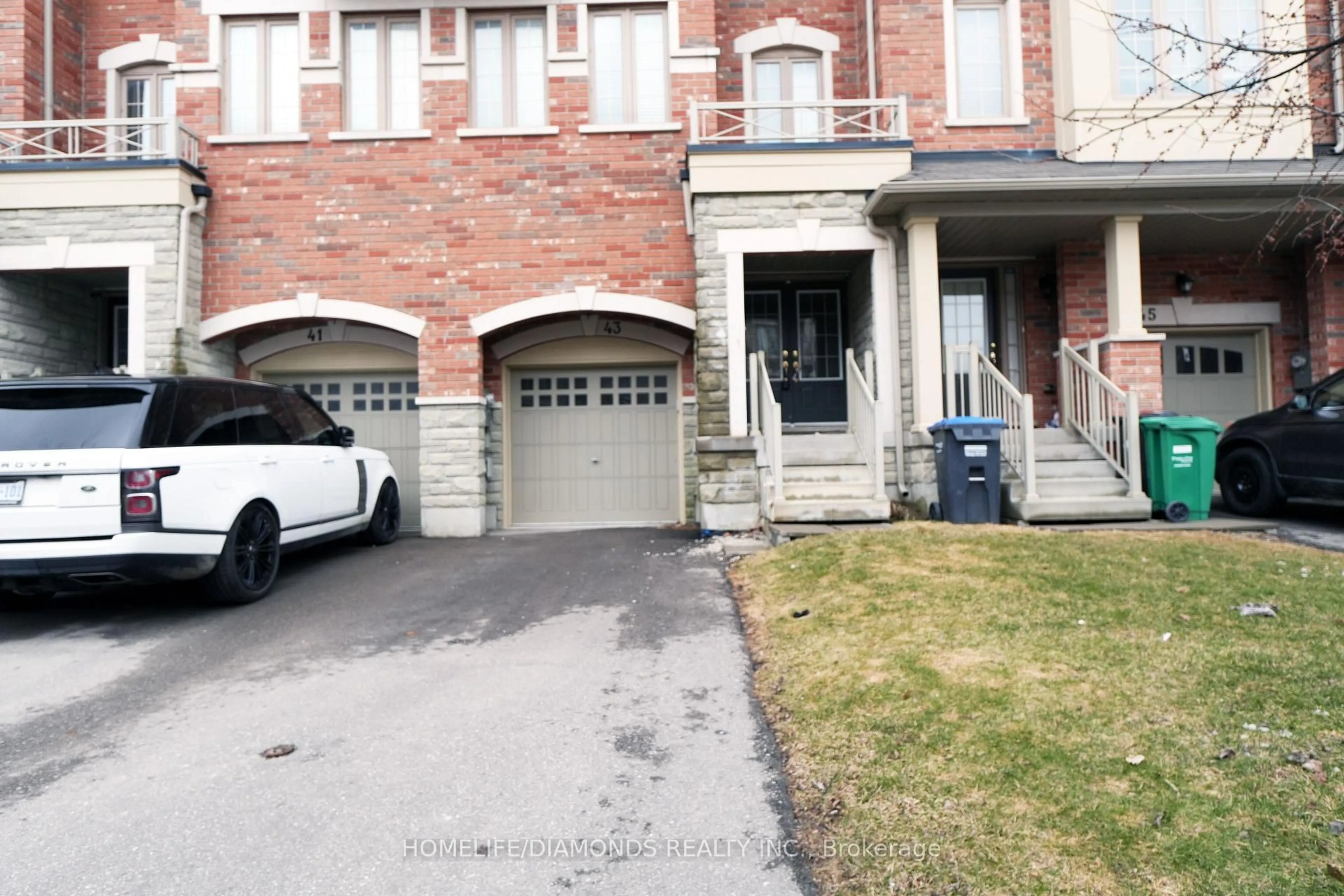 Unknown for 43 Sprucewood Rd, Brampton Ontario L6Z 0B4
