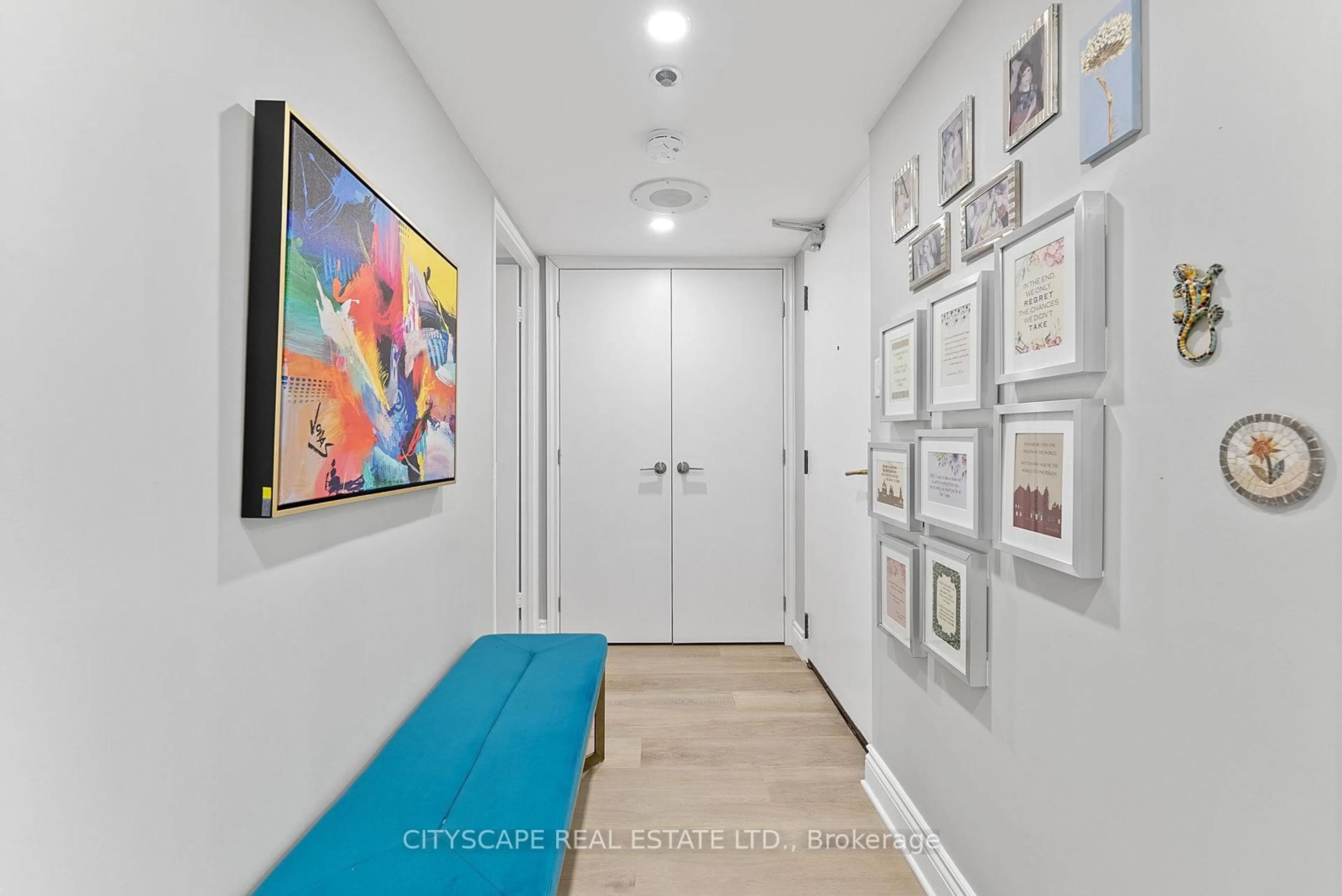 Indoor foyer for 2045 Lake Shore Blvd #202, Toronto Ontario M8V 2Z6