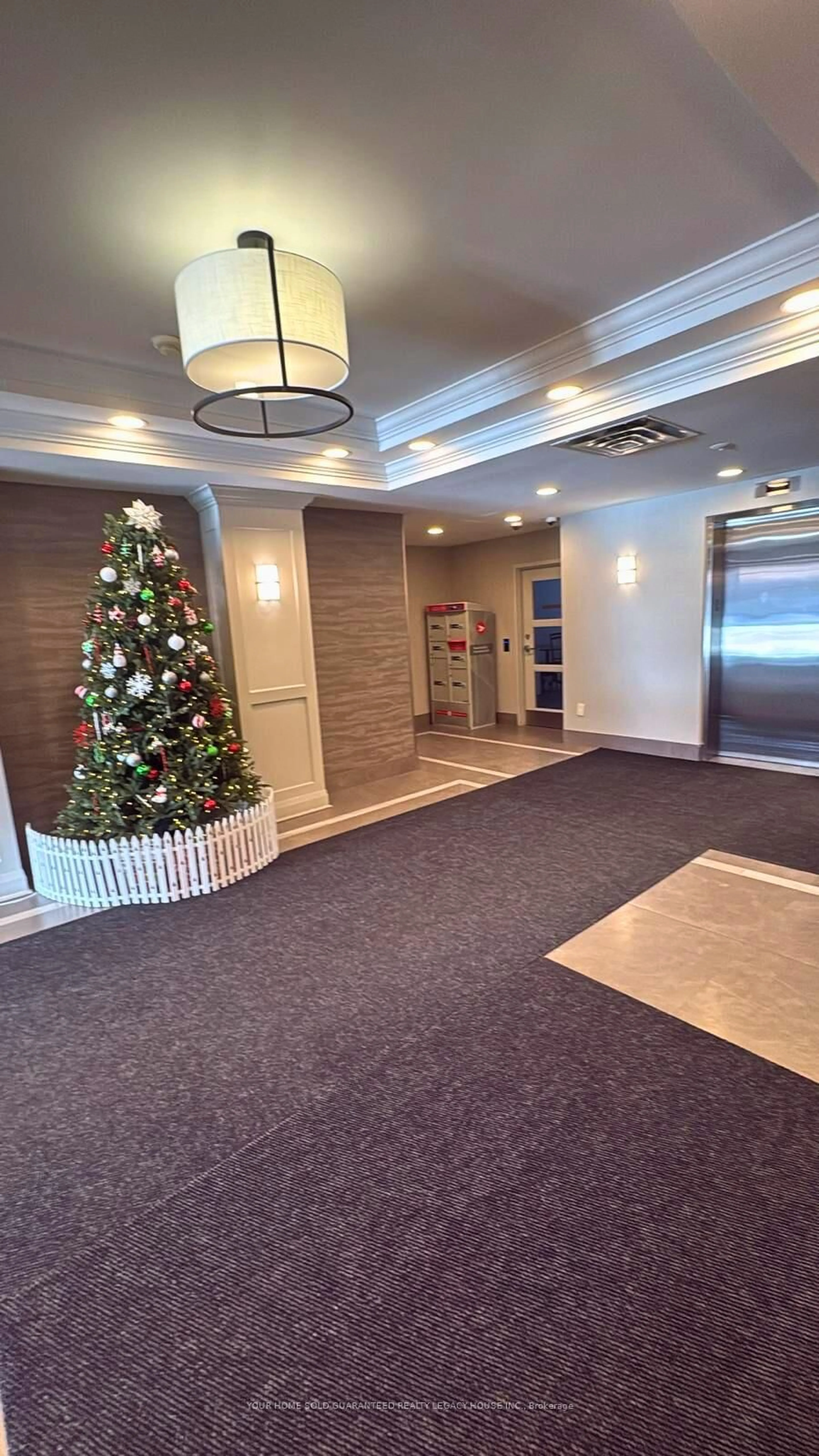 Unknown for 300 Ray Lawson Blvd #205, Brampton Ontario L6Y 5H5