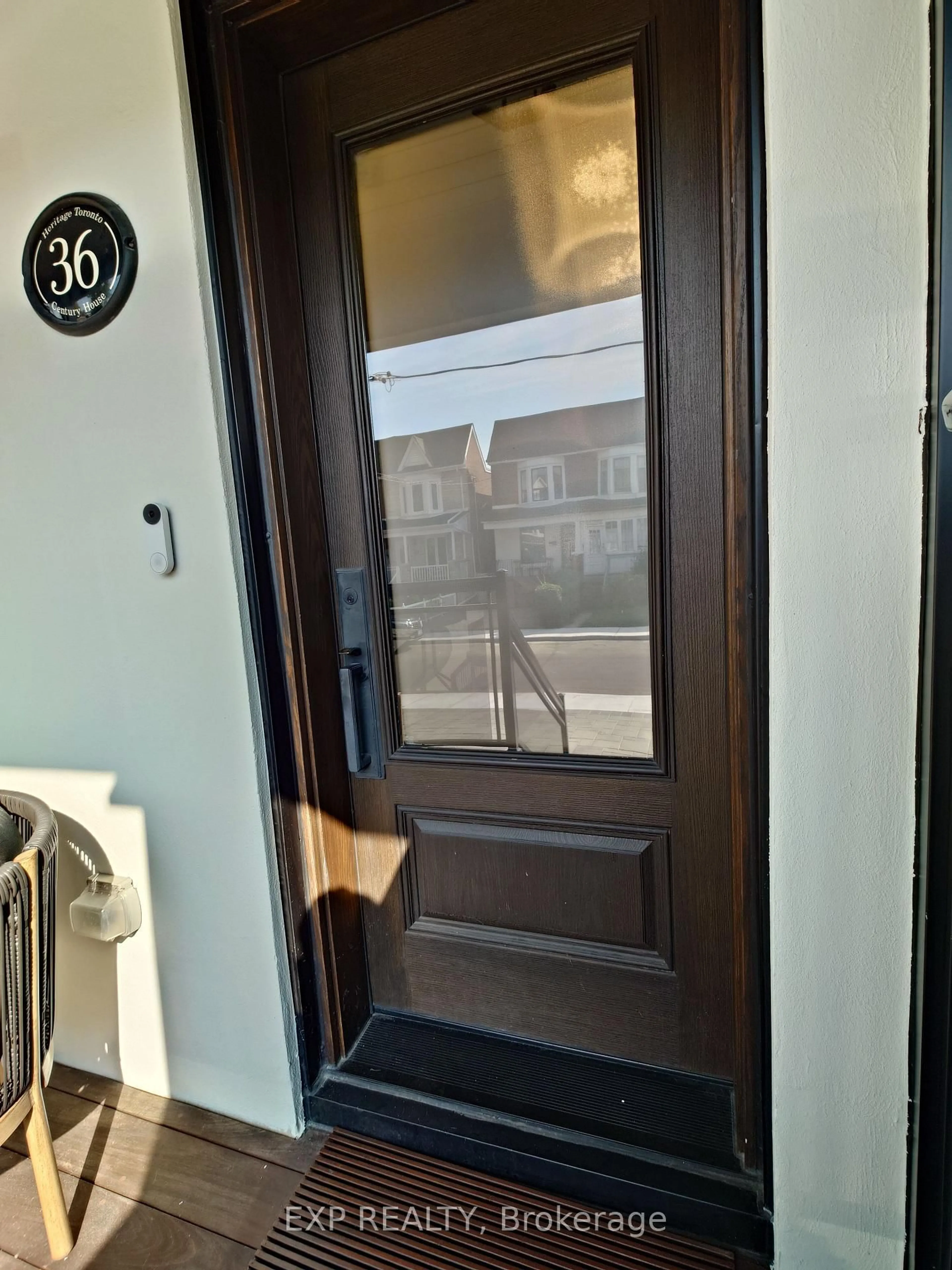 Indoor entryway for 36 Talbot St, Toronto Ontario M6N 1G4