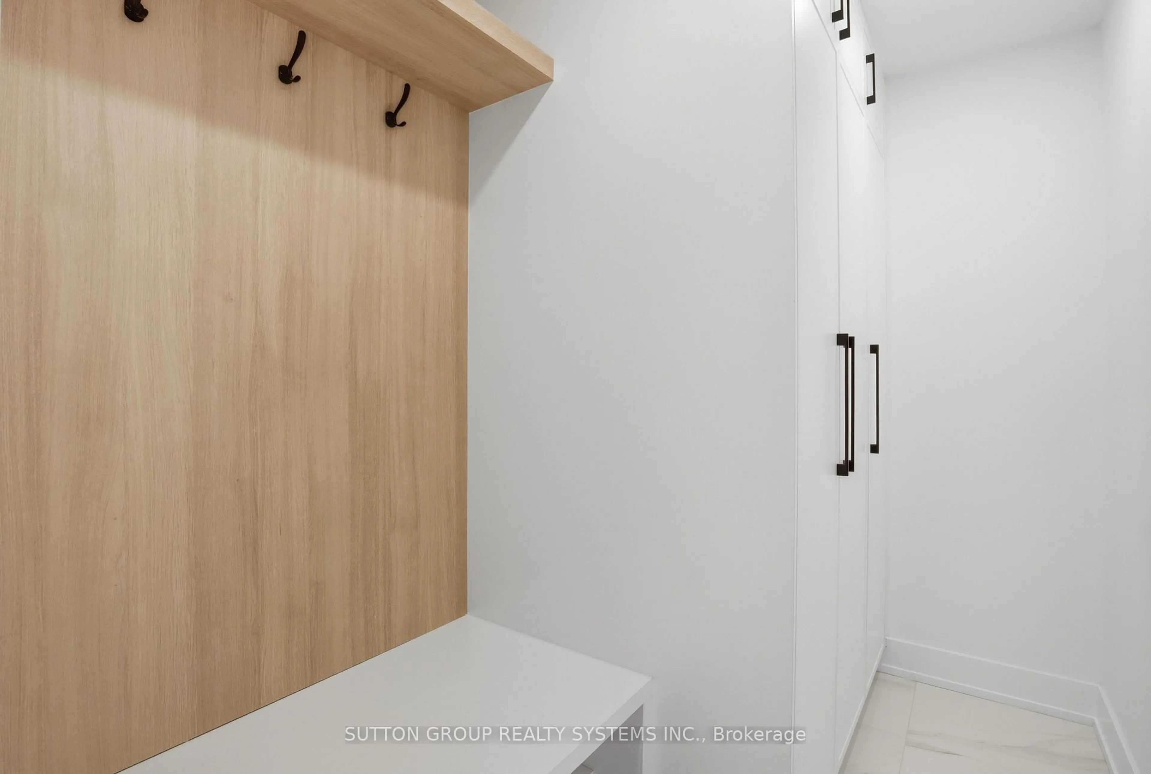 Unknown for 60 Southport St #909, Toronto Ontario M6S 3N4