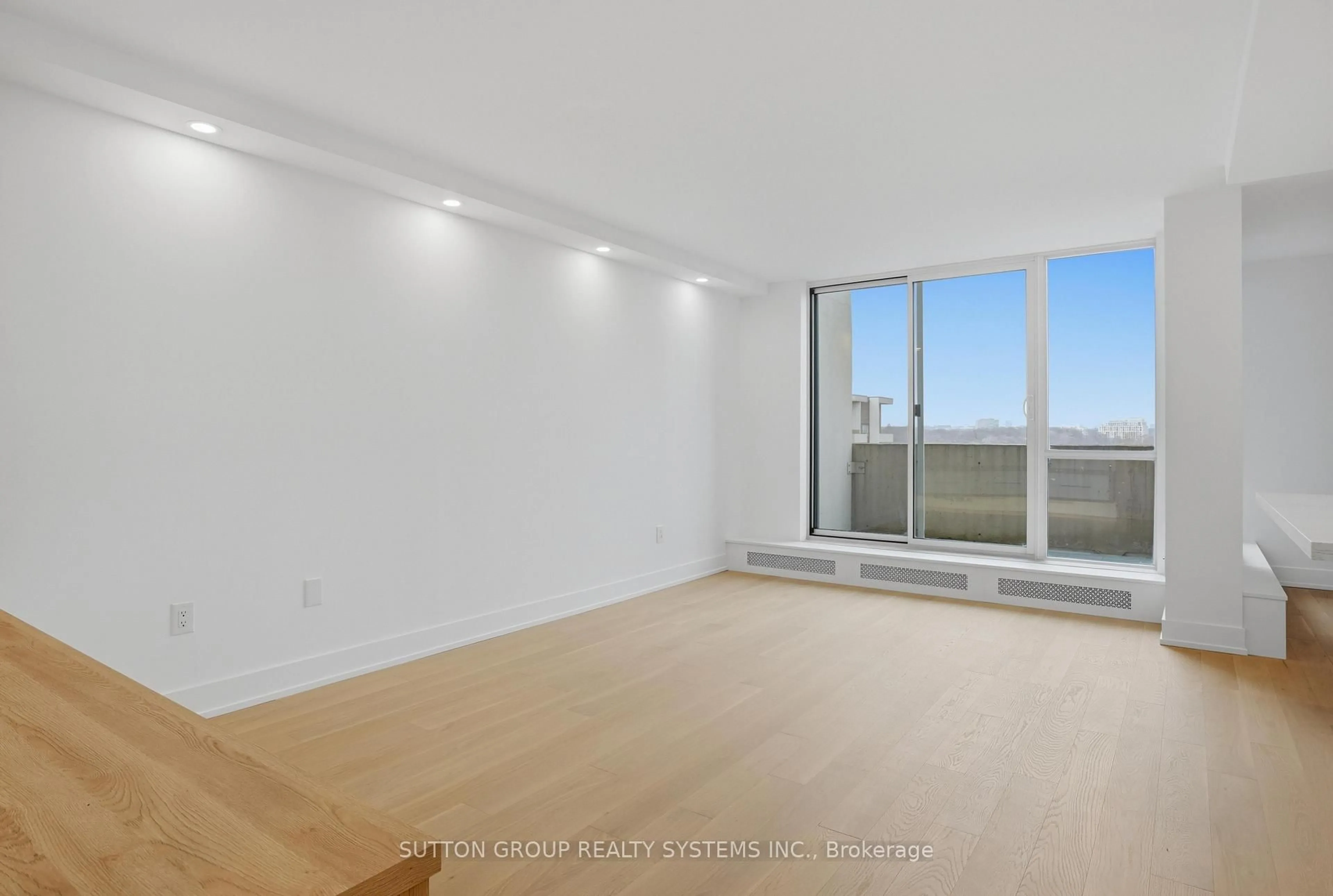 A pic of a room for 60 Southport St #909, Toronto Ontario M6S 3N4