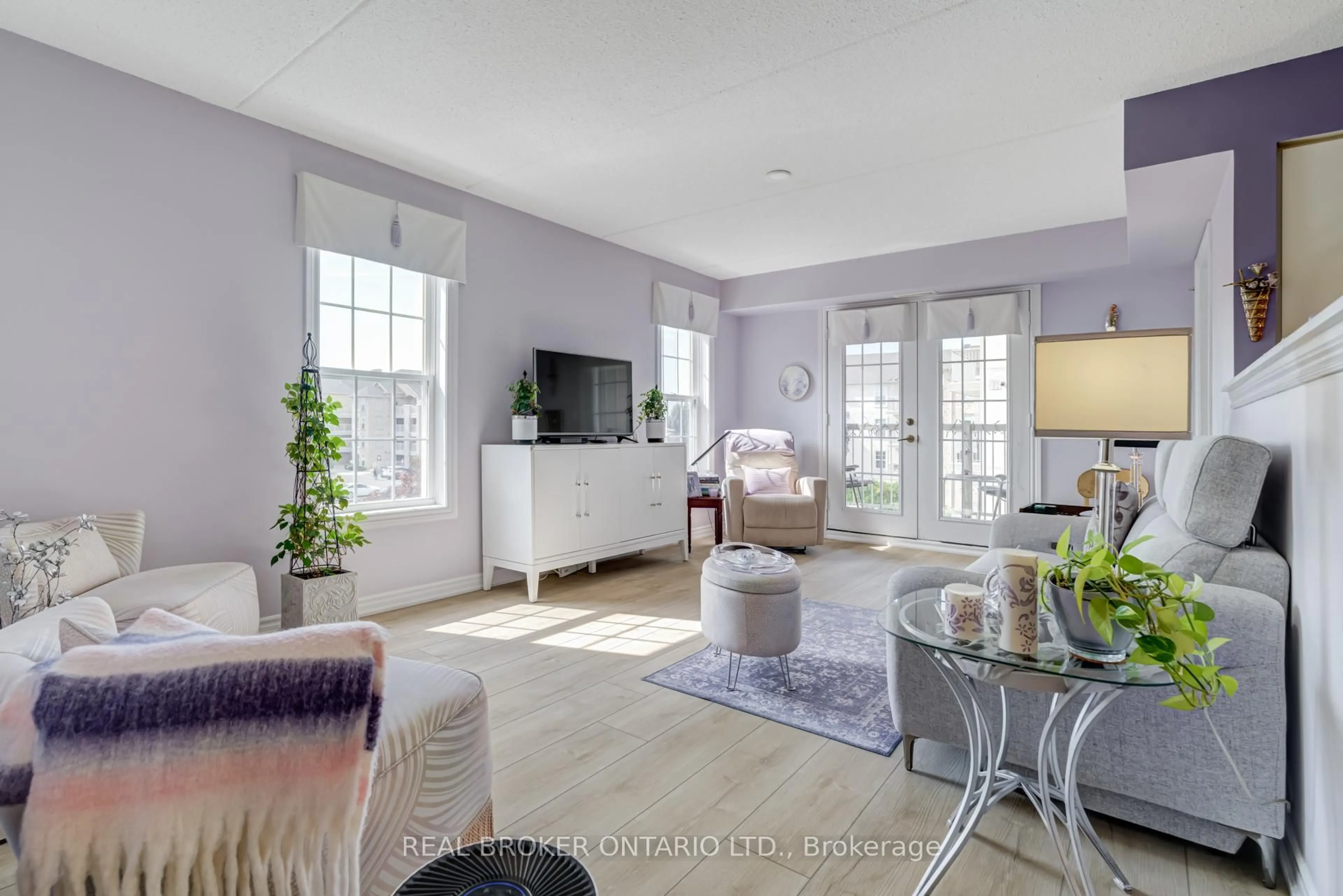 Living room with furniture, unknown for 1460 Bishops Gate #313, Oakville Ontario L6M 4N5