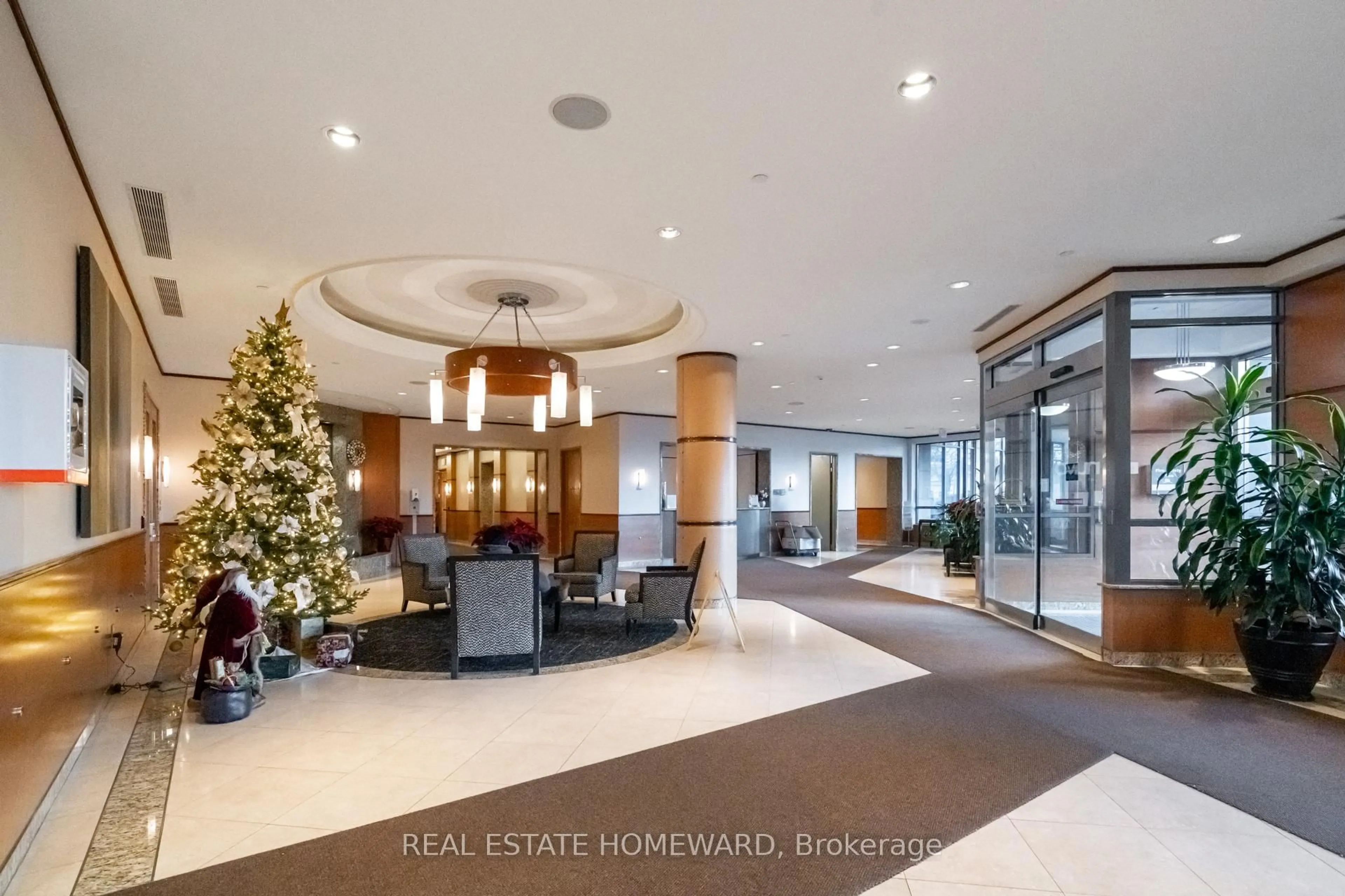 Indoor foyer for 25 Viking Lane #1855, Toronto Ontario M9B 0A1