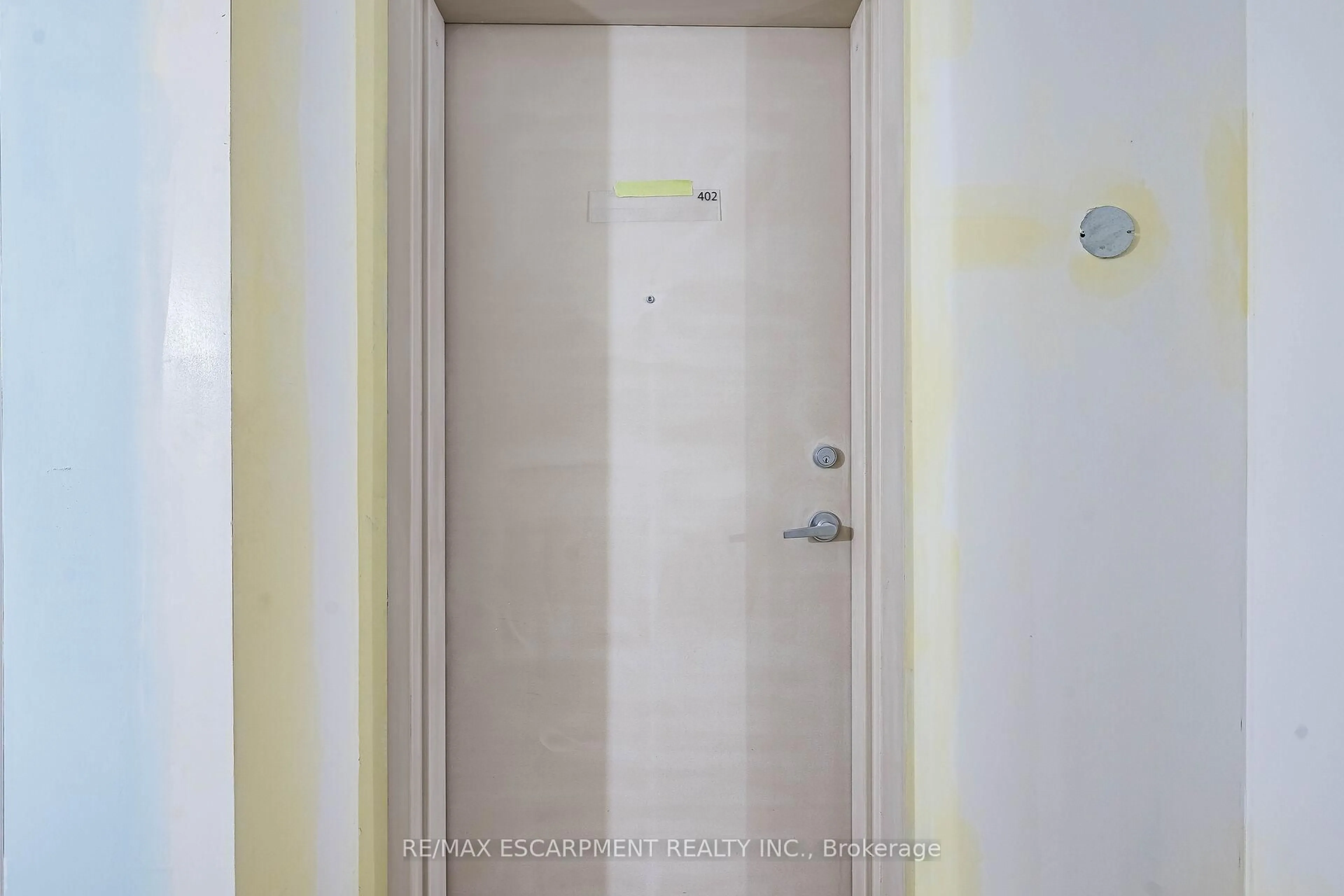 Unknown for 4 Elsinore Path #402, Toronto Ontario M8V 4G7