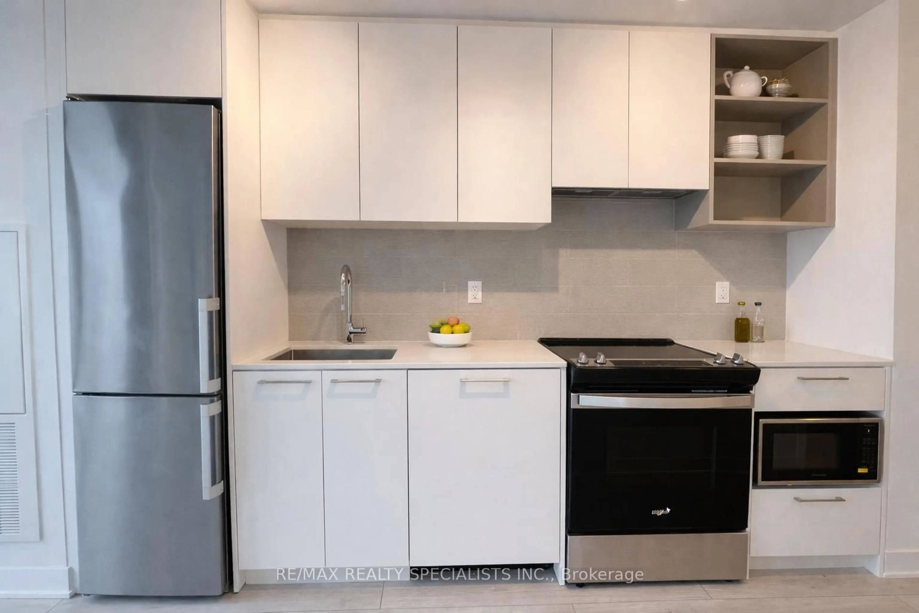 Standard kitchen, unknown for 260 Malta Ave #506, Brampton Ontario L6Y 6L7