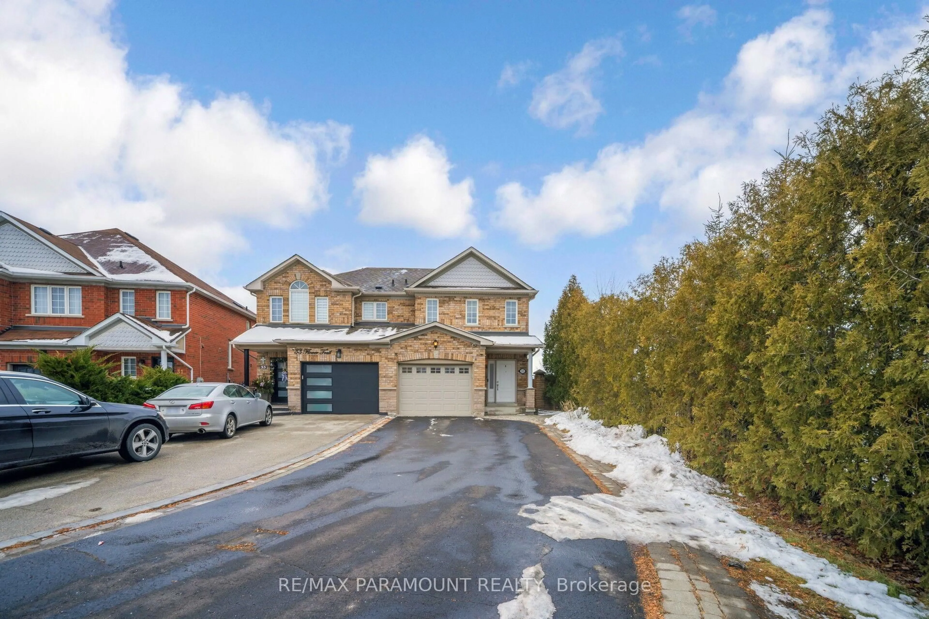 A pic from outside/outdoor area/front of a property/back of a property/a pic from drone, street for 35 Flower Tr, Brampton Ontario L6P 1P1