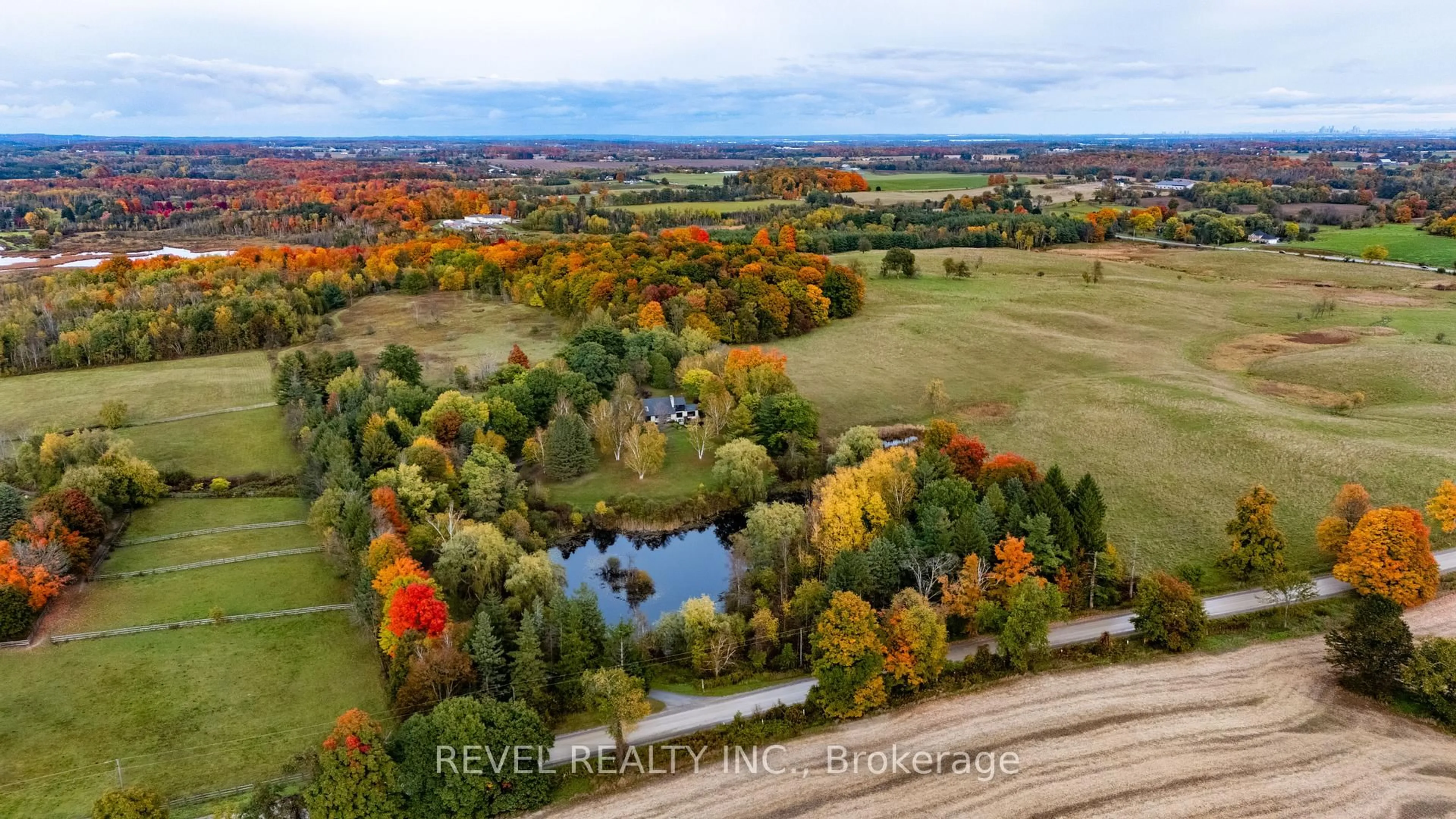 A pic from outside/outdoor area/front of a property/back of a property/a pic from drone, water/lake/river/ocean view for 15633 Kennedy Rd, Caledon Ontario L7C 2H7