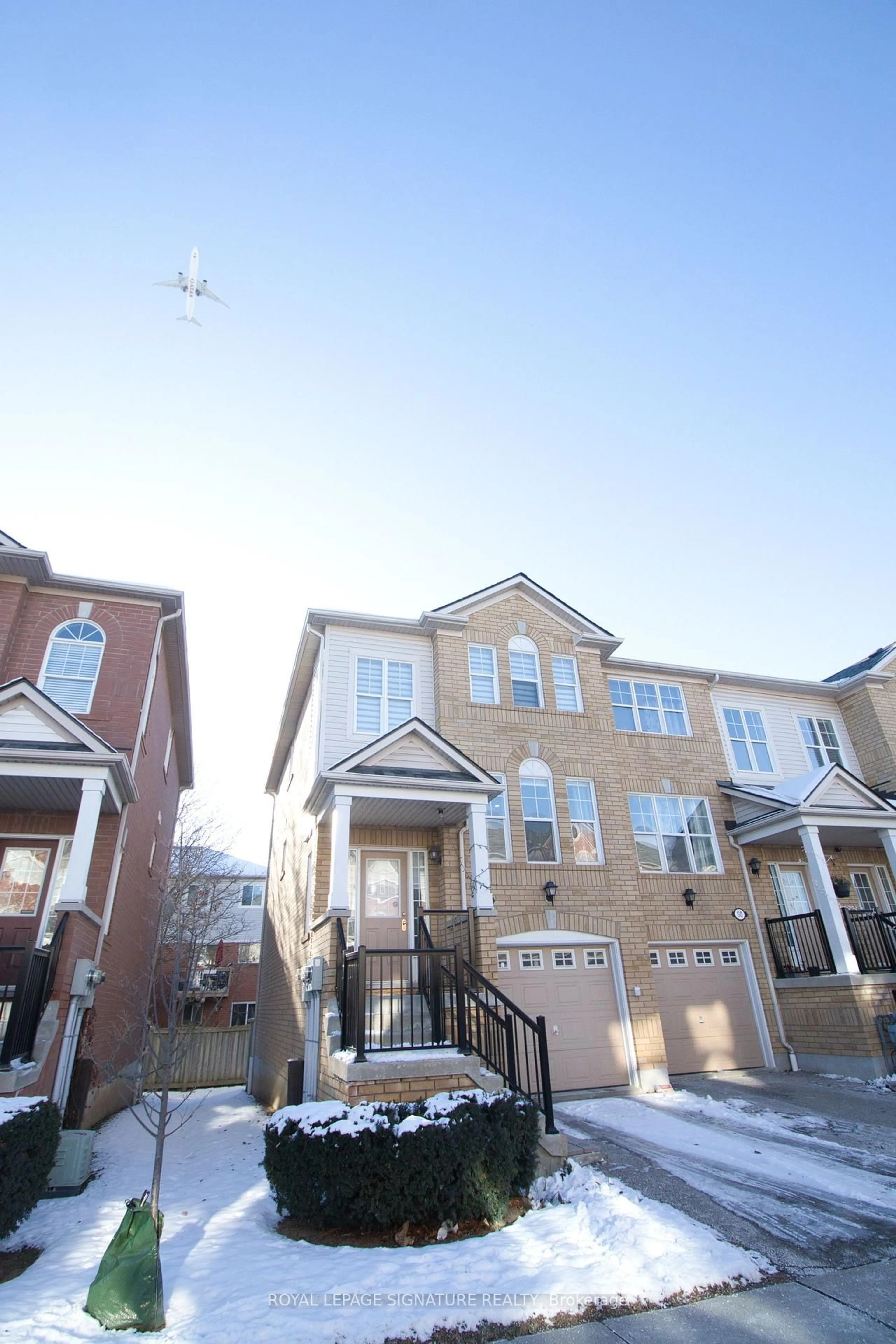 Home with brick exterior material, street for 5980 Whitehorn Ave #52, Mississauga Ontario L5V 2Y2