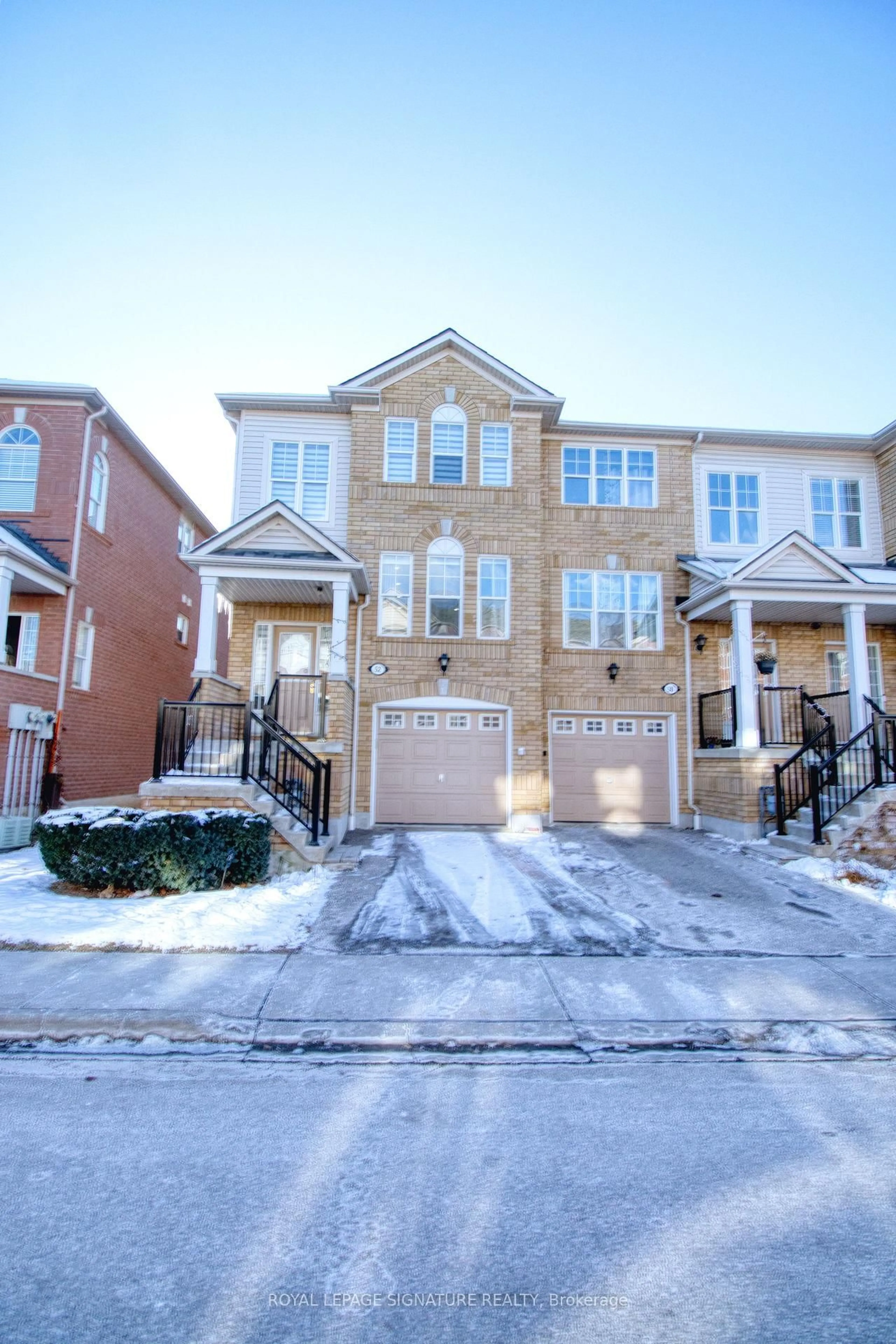 Home with brick exterior material, street for 5980 Whitehorn Ave #52, Mississauga Ontario L5V 2Y2