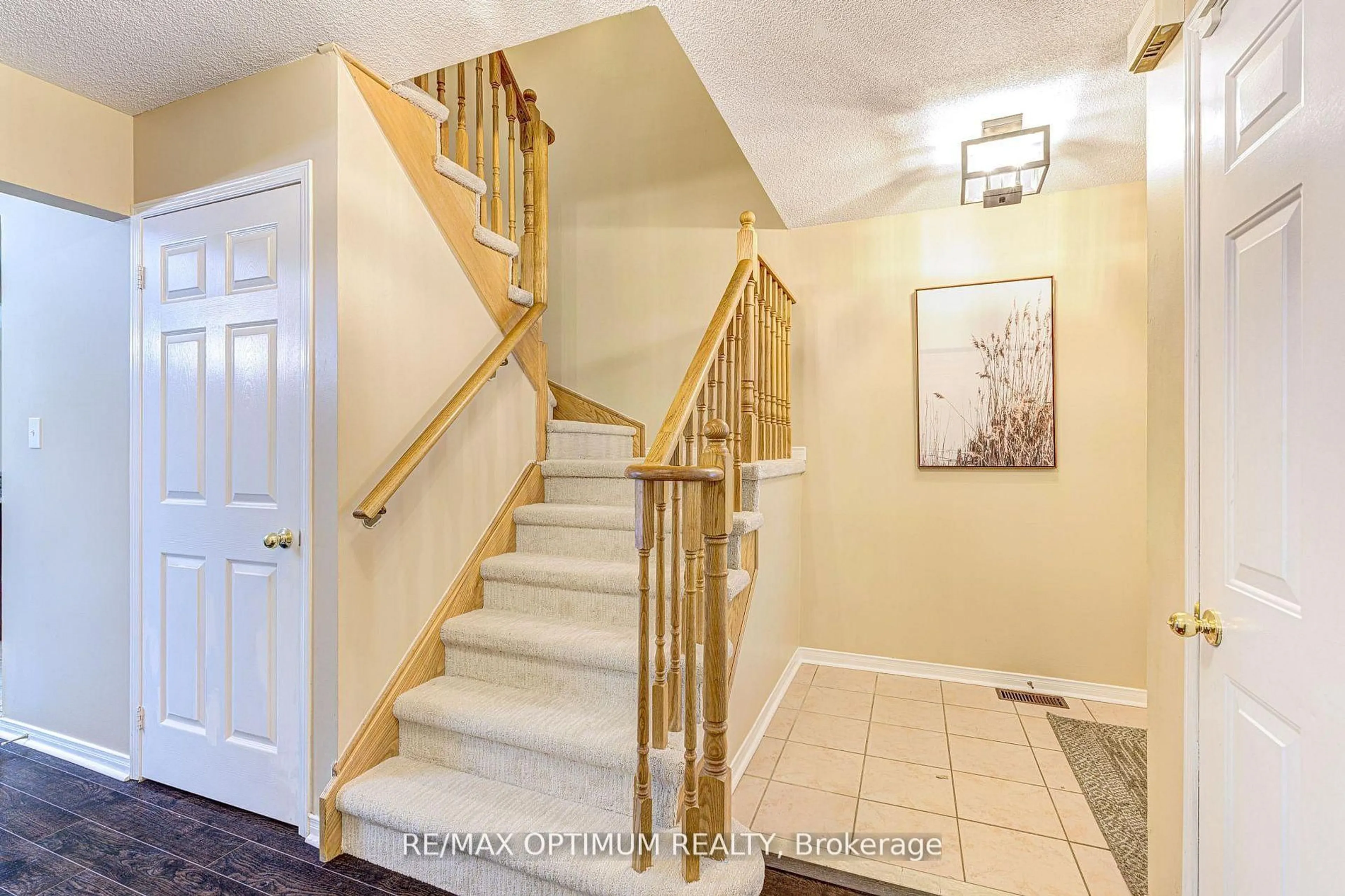 Unknown for 1285 Bristol Rd #18, Mississauga Ontario L5V 2H5