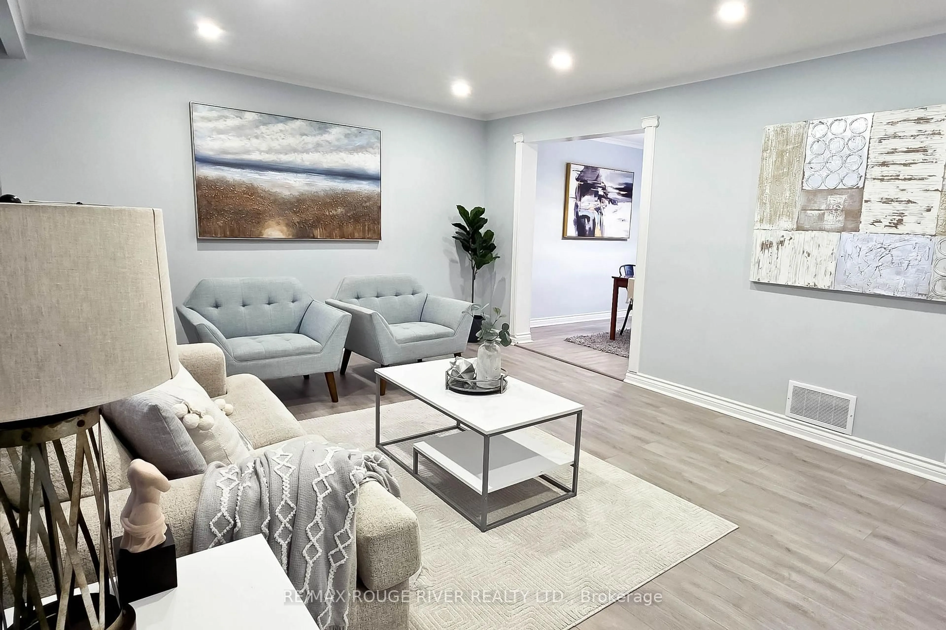 Living room with furniture, unknown for 22 Annabelle Dr, Toronto Ontario M9V 3B6