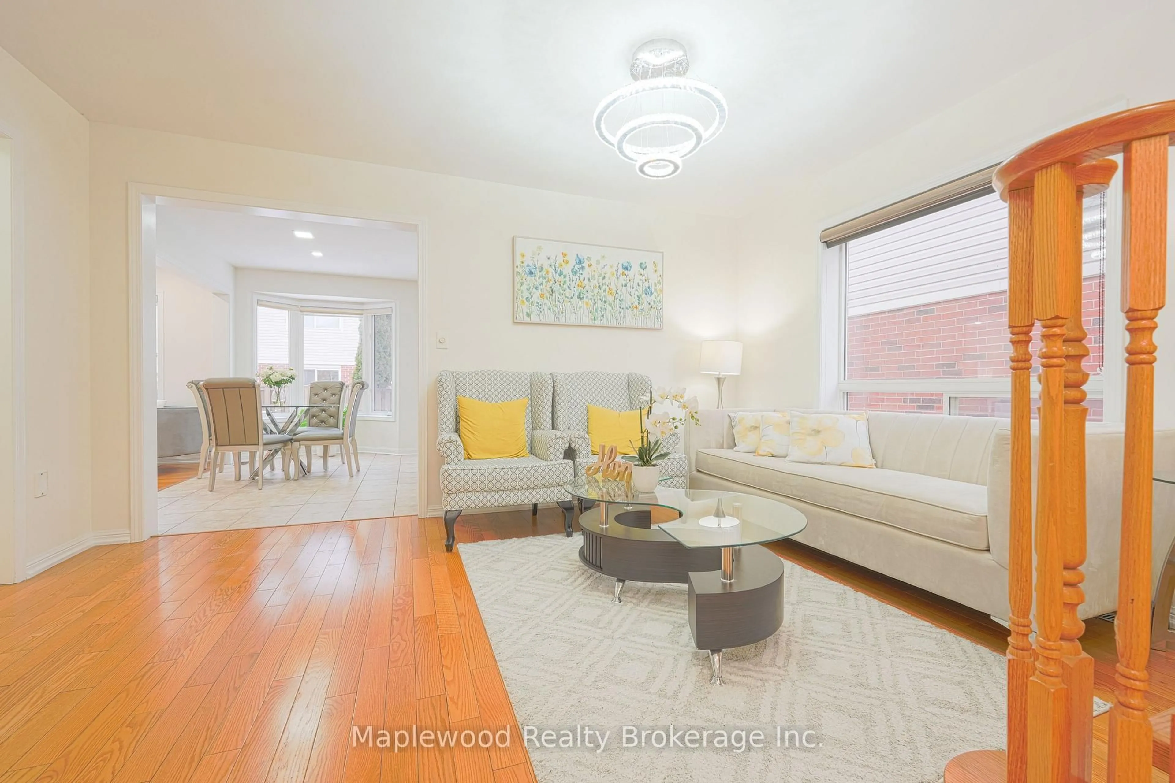 Living room with furniture, unknown for 7 Chudleigh Ave, Brampton Ontario L6X 0N1