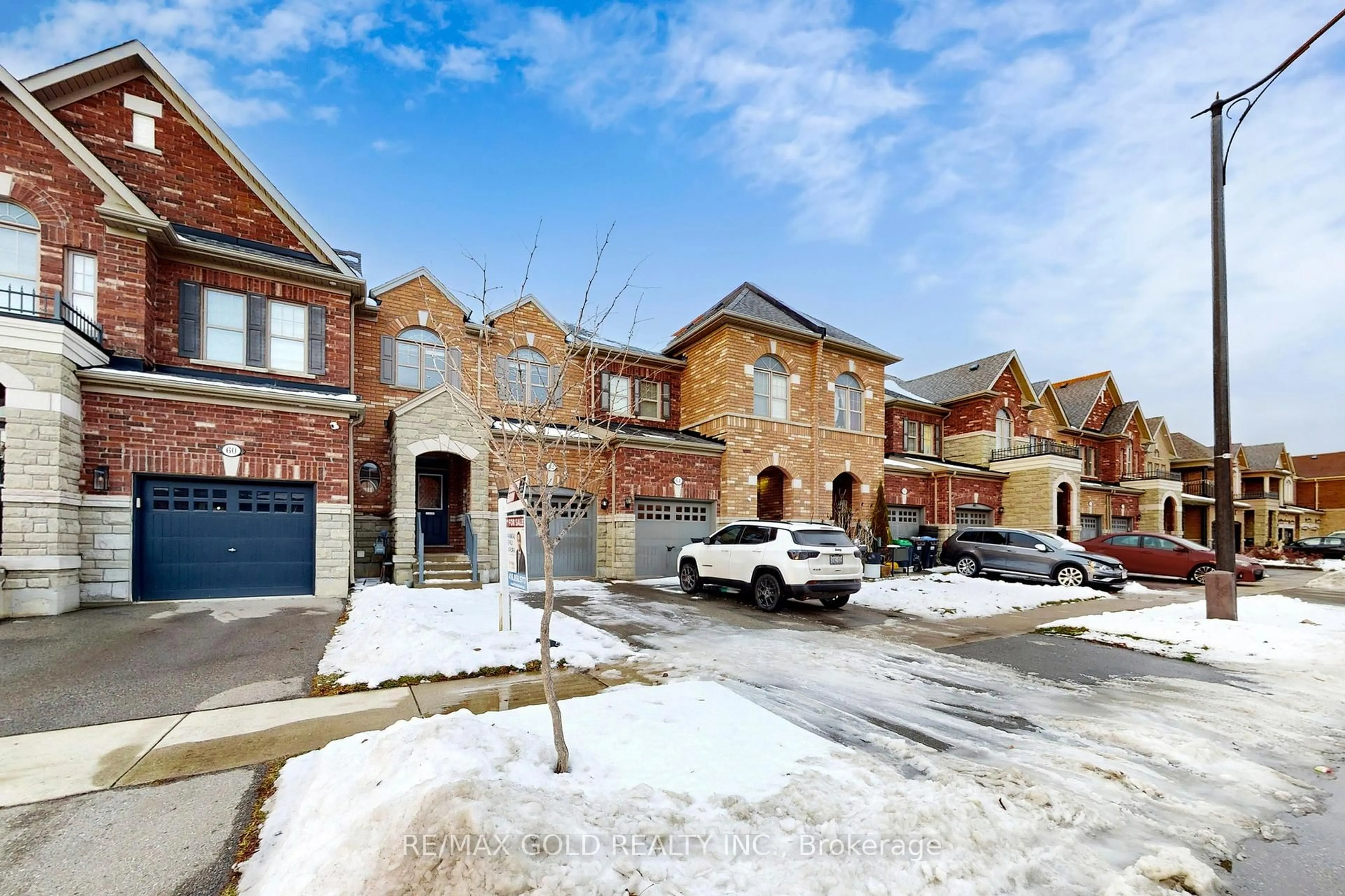 Unknown for 62 Pennycross Cres, Brampton Ontario L7A 4M1