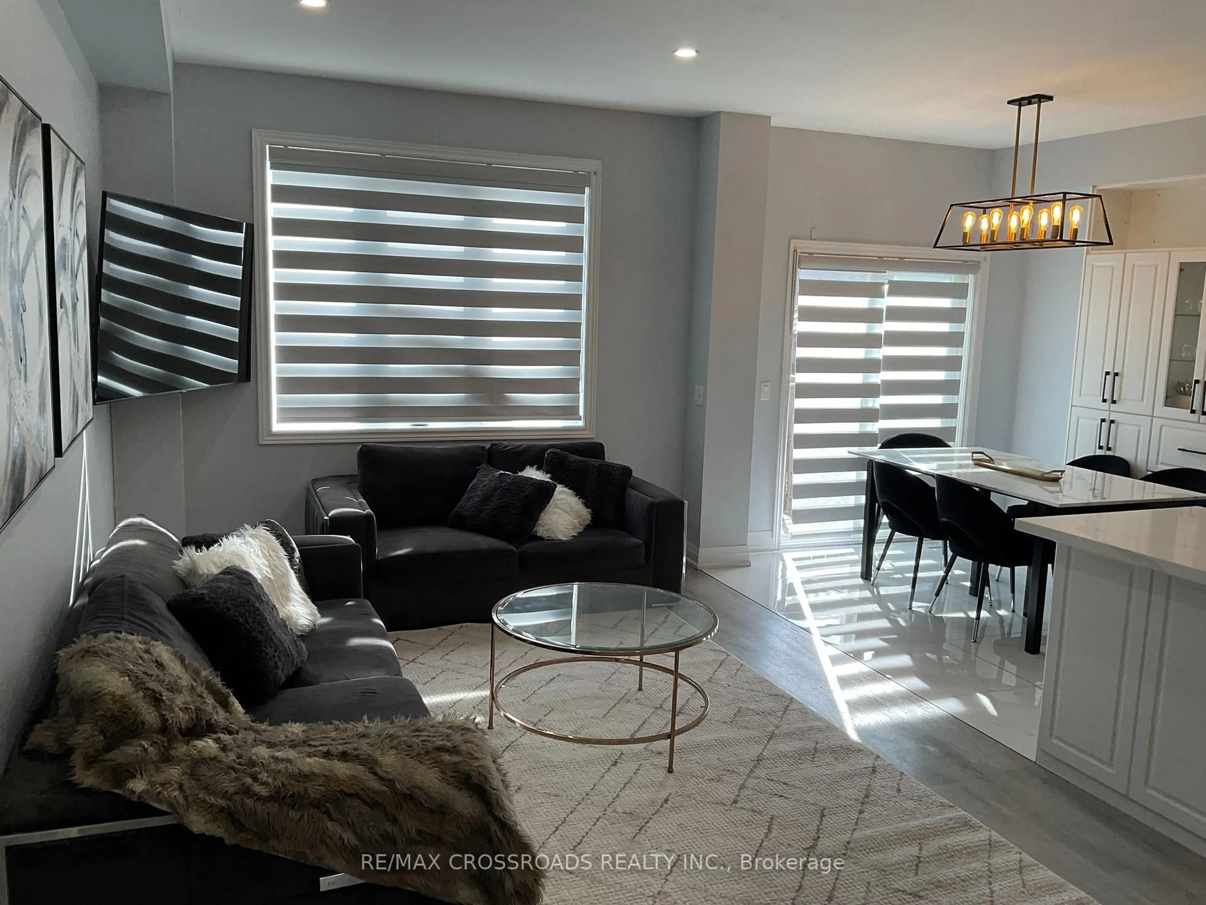 Living room with furniture, unknown for 855 Miltonbrook Cres, Milton Ontario L9T 7P5