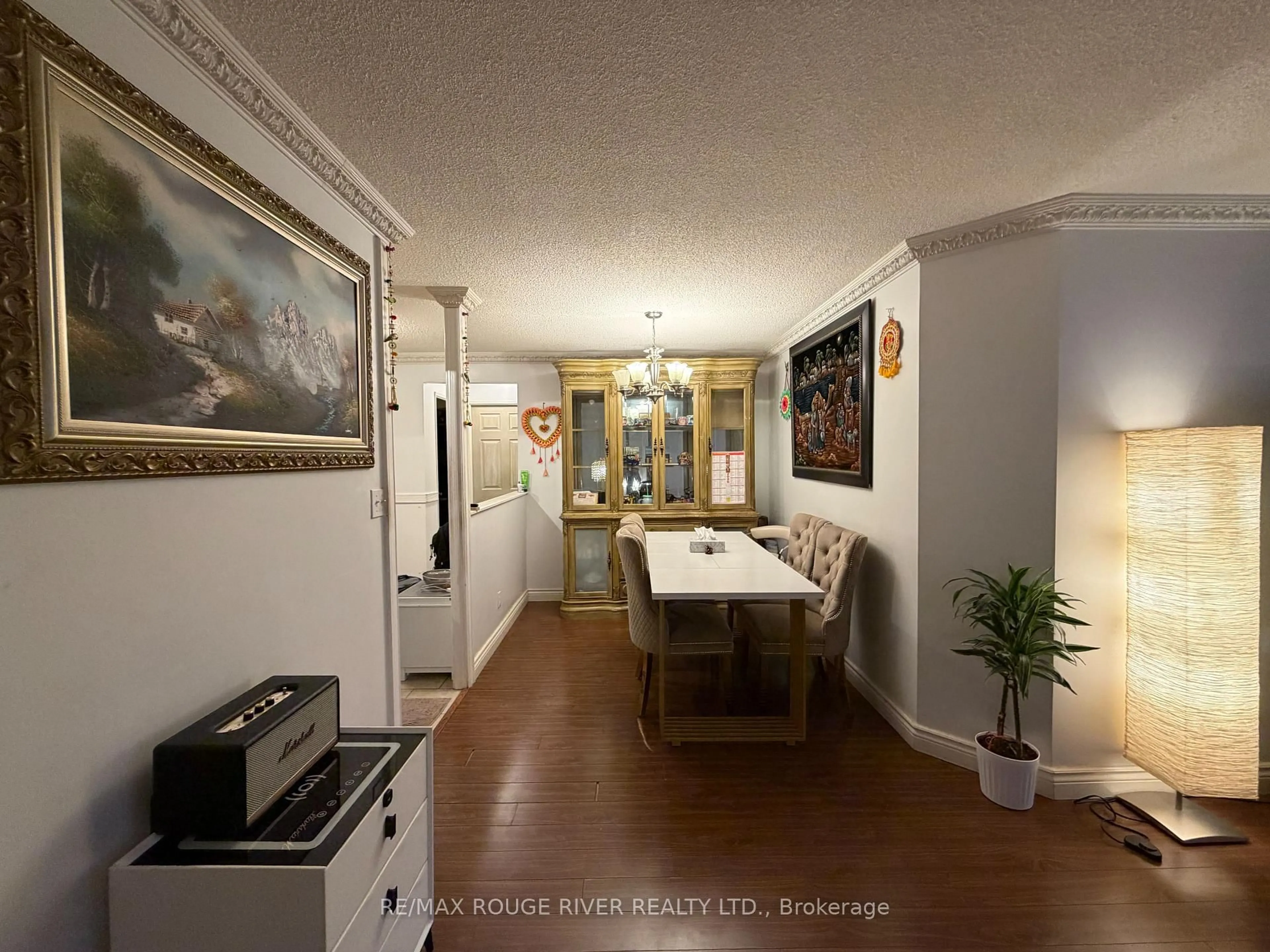 Dining room, unknown for 155 Hillcrest Ave #1513, Mississauga Ontario L5B 3Z2