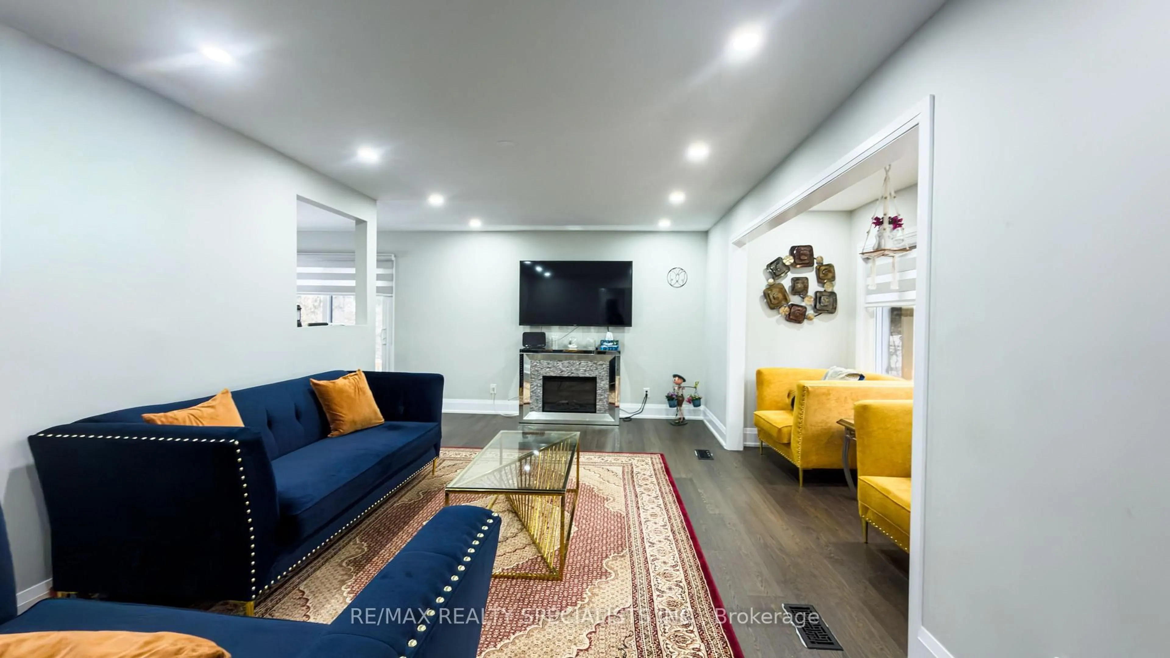 Living room with furniture, unknown for 15553 The Gore Rd, Caledon Ontario L7E 0X3