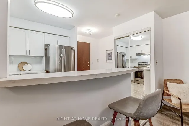 2565 Erin Centre Blvd #508, Mississauga 4