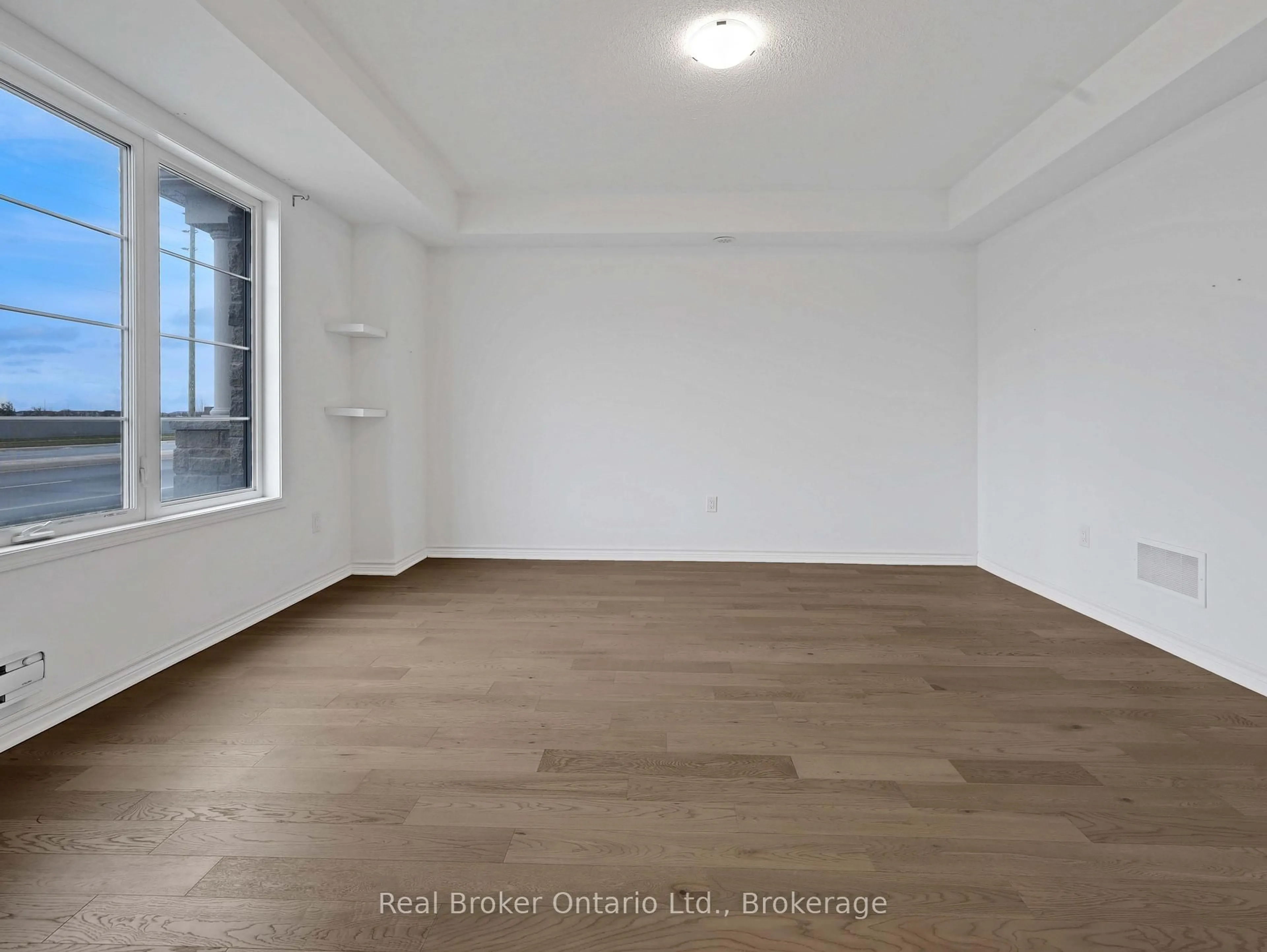 A pic of a room for 1397 William Halton Pkwy, Oakville Ontario L6M 5N8