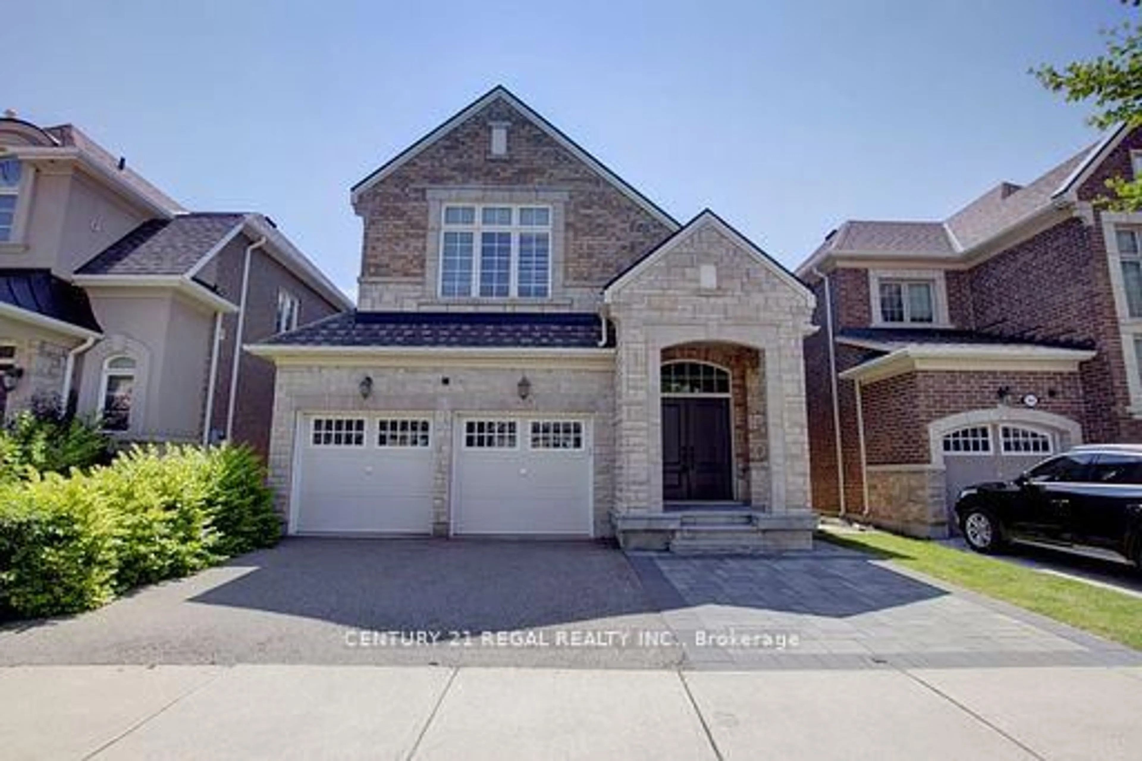 Home with brick exterior material, street for 140 Cherryhurst Rd, Oakville Ontario L6M 0W1