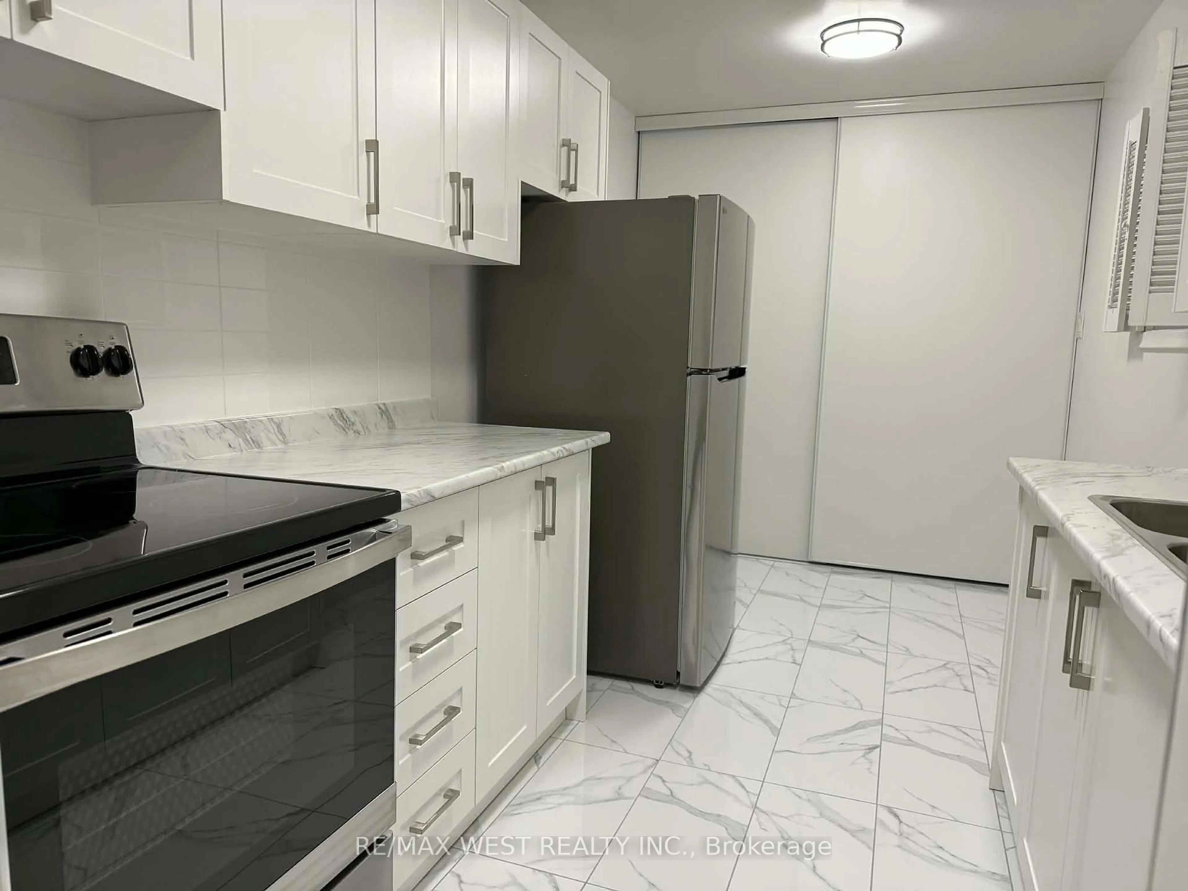 Standard kitchen, ceramic/tile floor for 370 Dixon Rd #2316, Toronto Ontario M9R 1T2