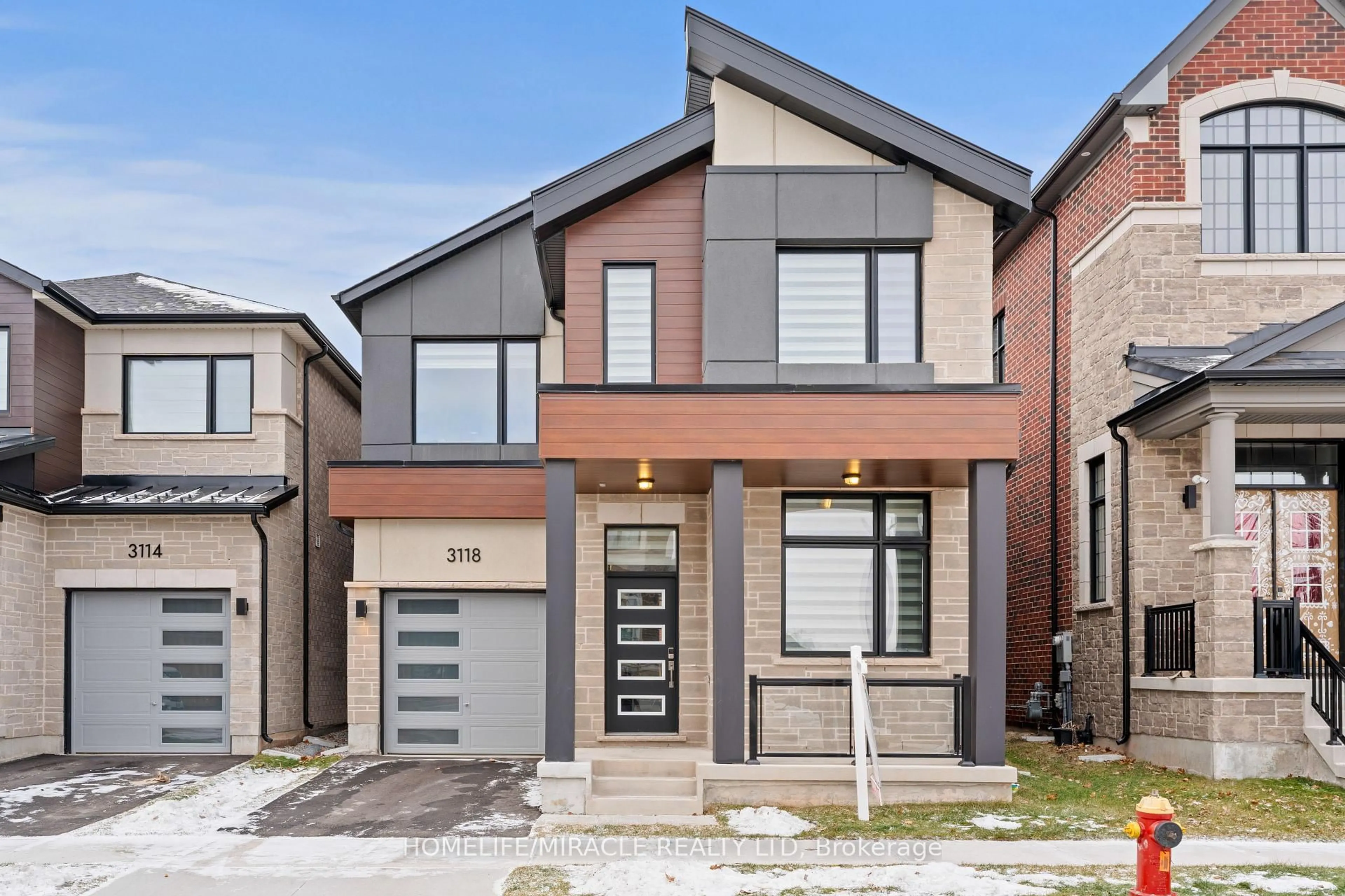 Home with brick exterior material, street for 3118 Travertine Dr, Oakville Ontario L6M 5N8
