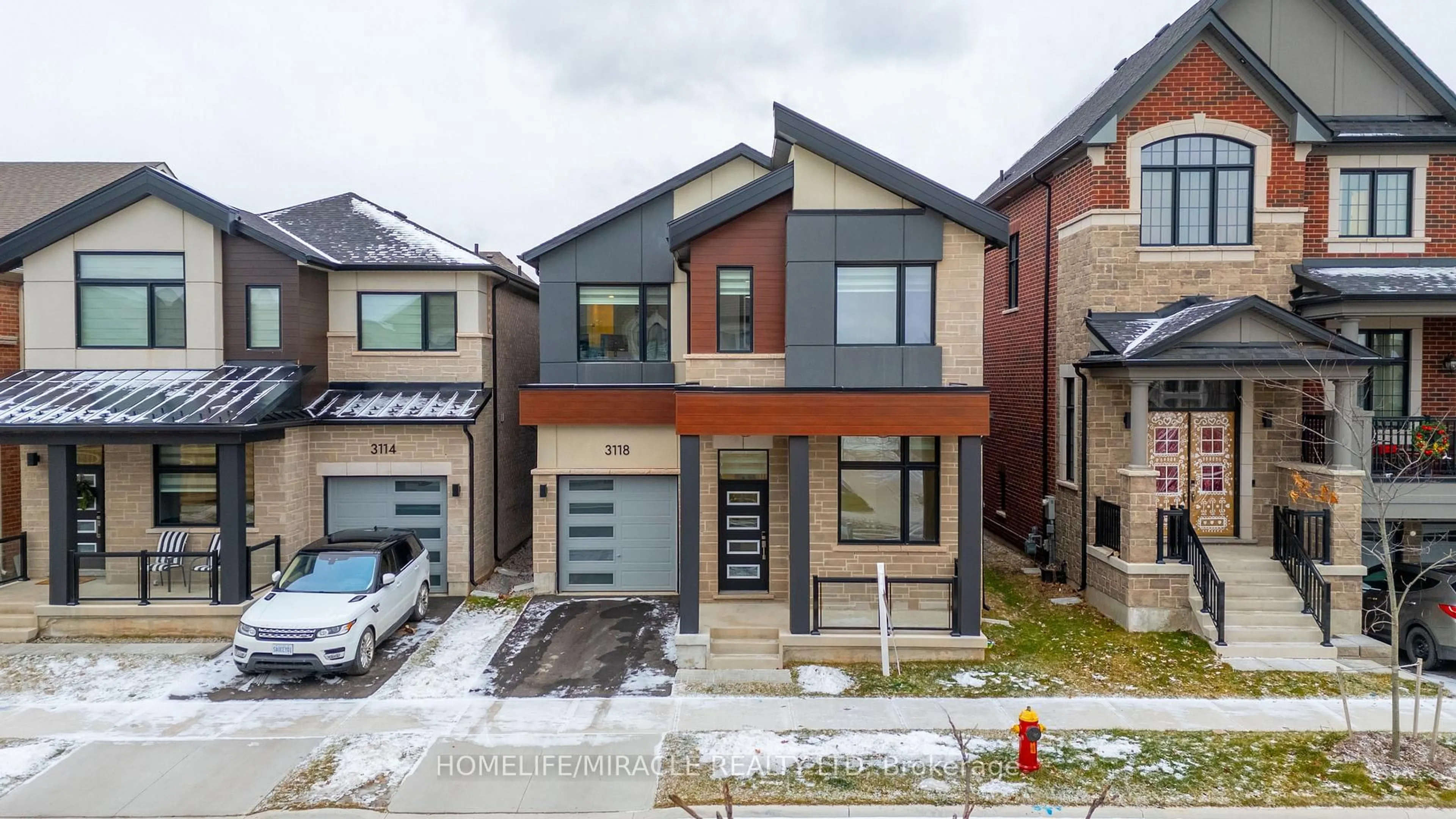 Home with brick exterior material, street for 3118 Travertine Dr, Oakville Ontario L6M 5N8