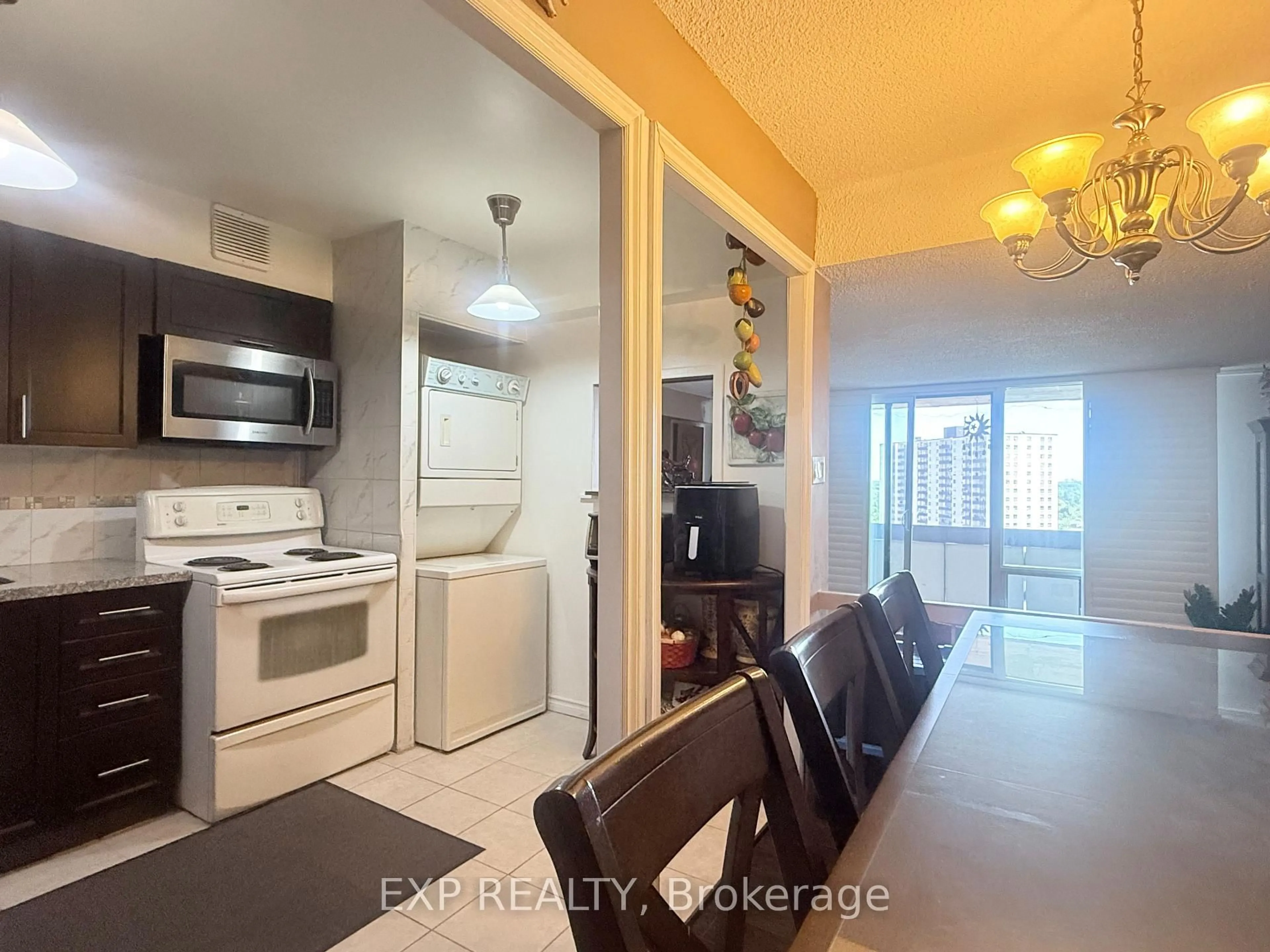 Unknown for 5 San Romano Way #1009, Toronto Ontario M3N 2Y4