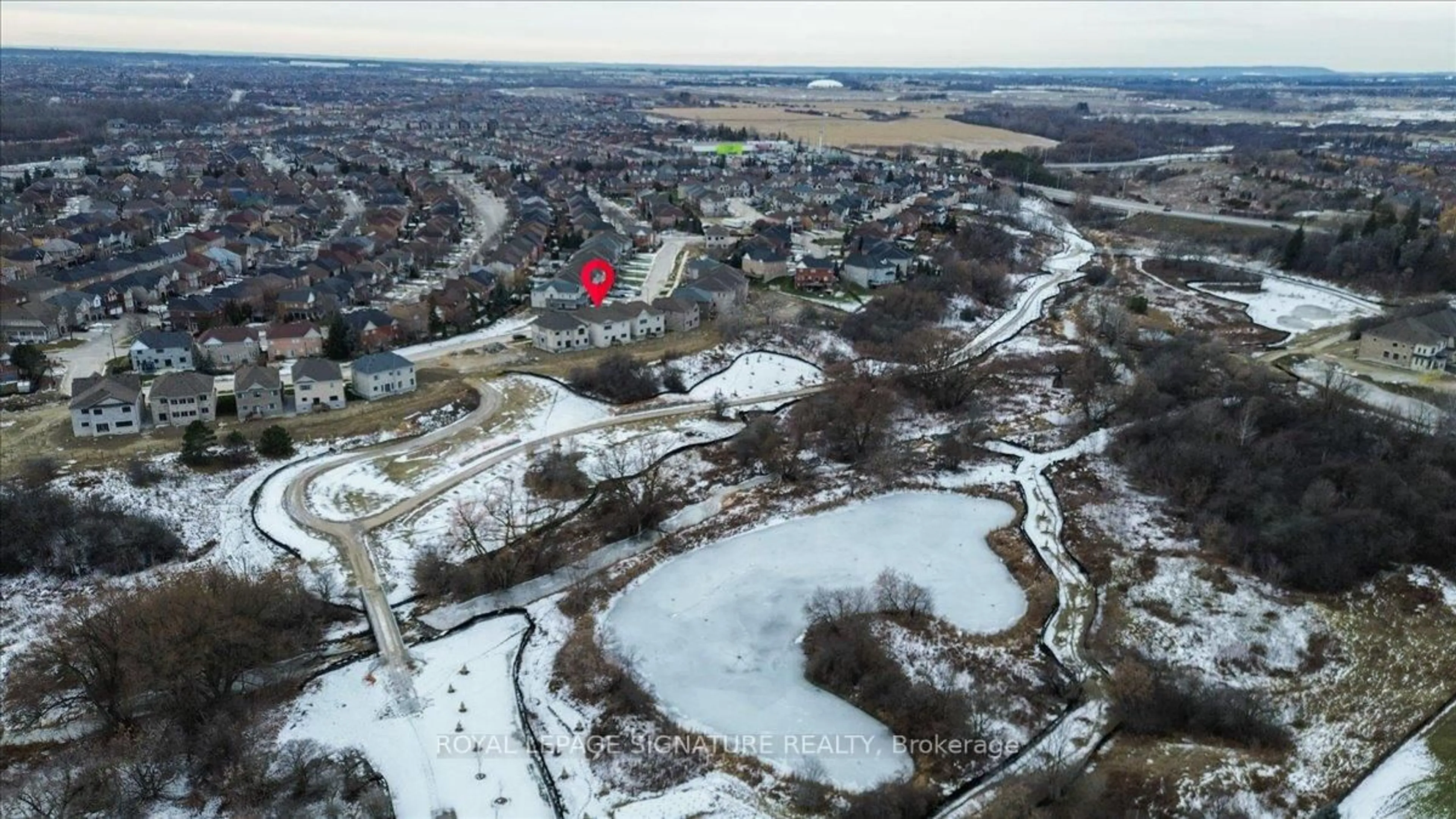 A pic from outside/outdoor area/front of a property/back of a property/a pic from drone, unknown for 26 Altamira Rd, Brampton Ontario L6P 4S5