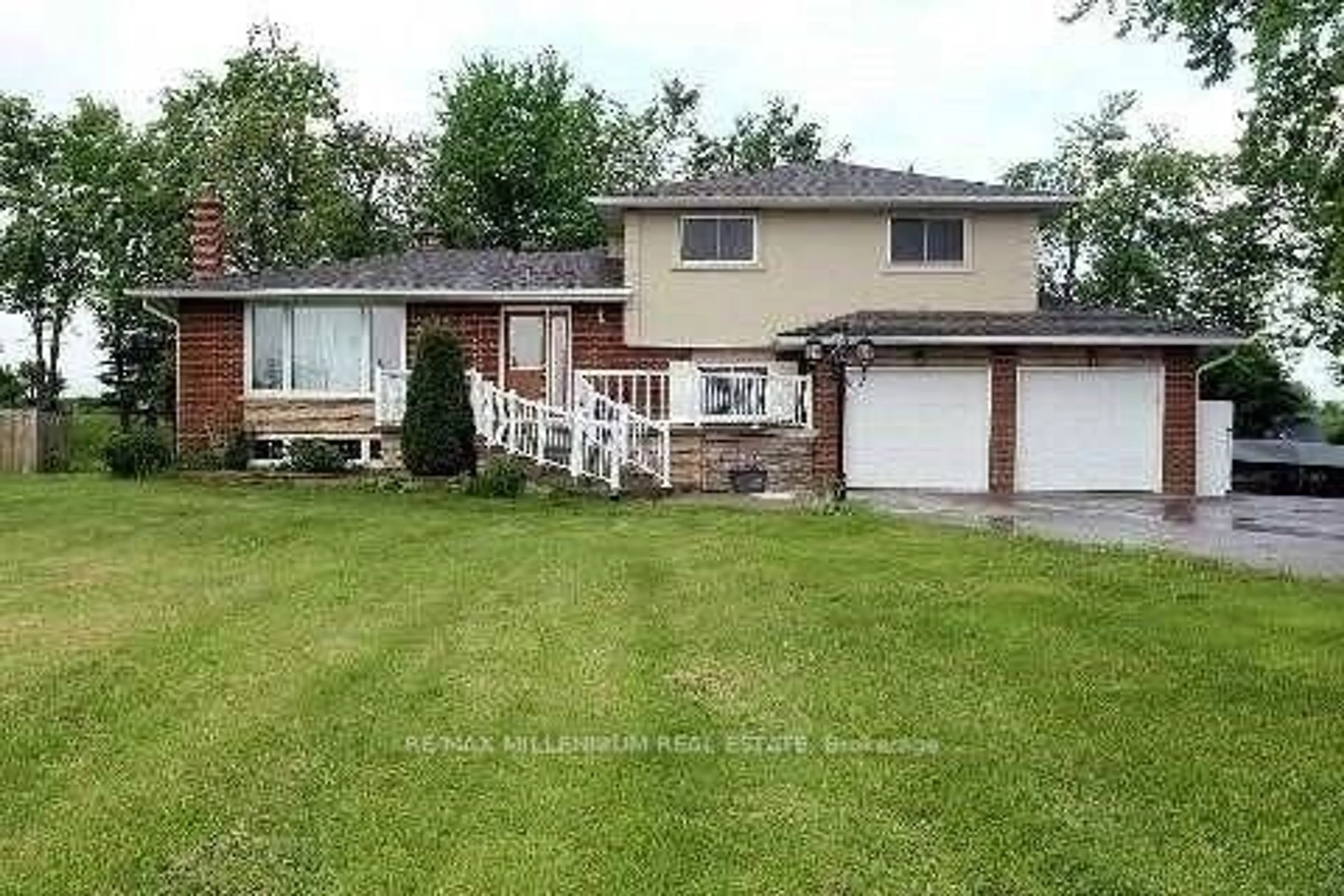 A pic from outside/outdoor area/front of a property/back of a property/a pic from drone, street for 14384 Humber Station Rd, Caledon Ontario L7E 0Y5