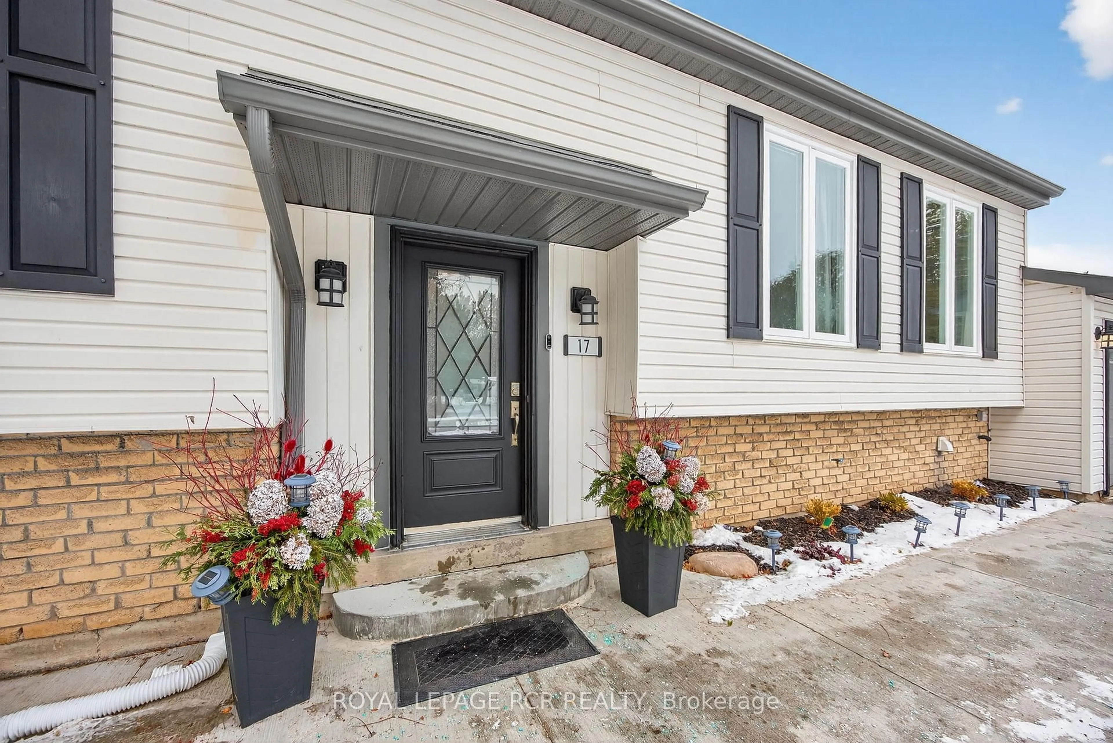 Unknown for 17 Arlow Rd, Caledon Ontario L7K 0A5