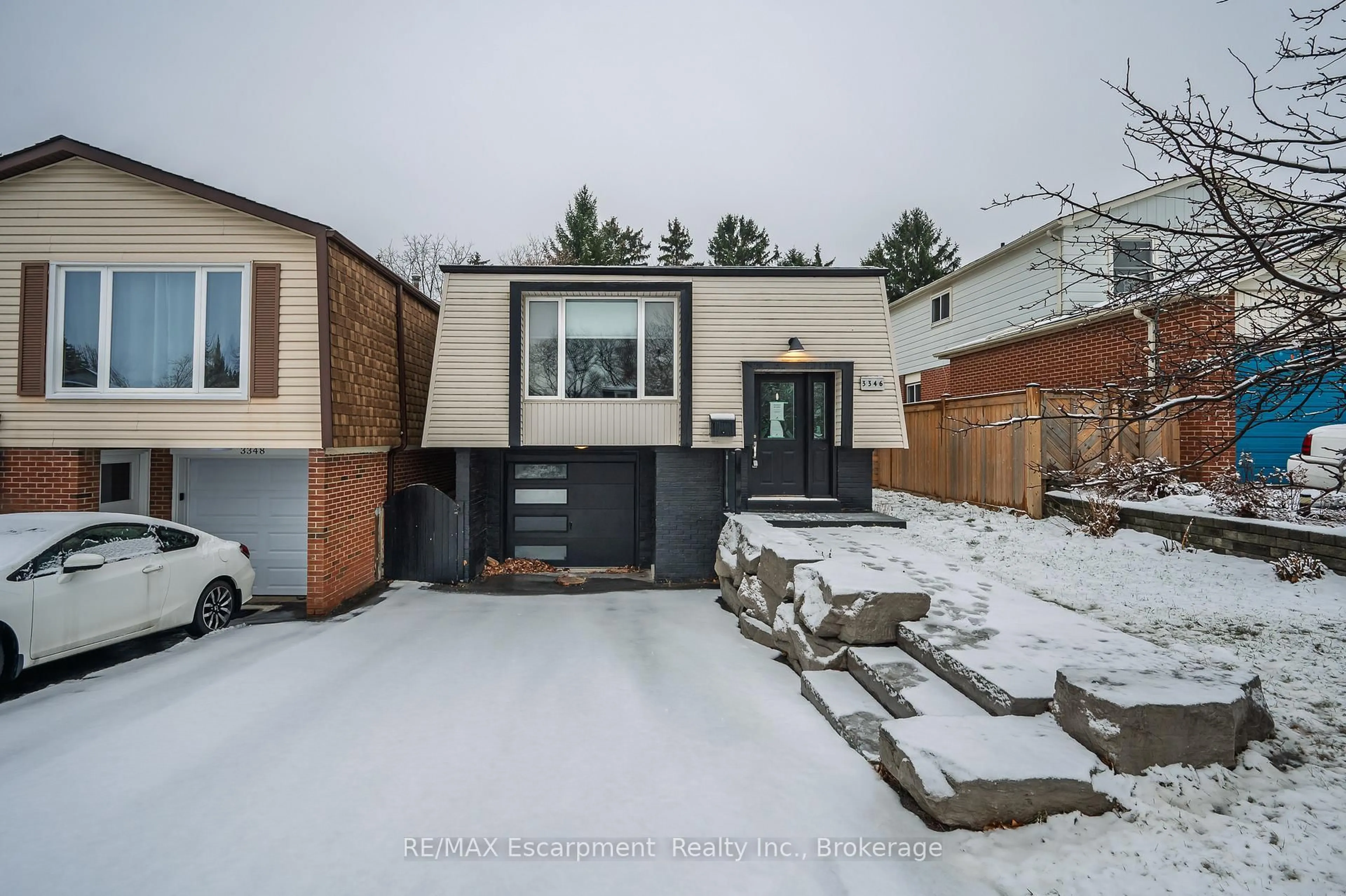 Unknown for 3346 Hannibal Rd, Burlington Ontario L7M 1R7