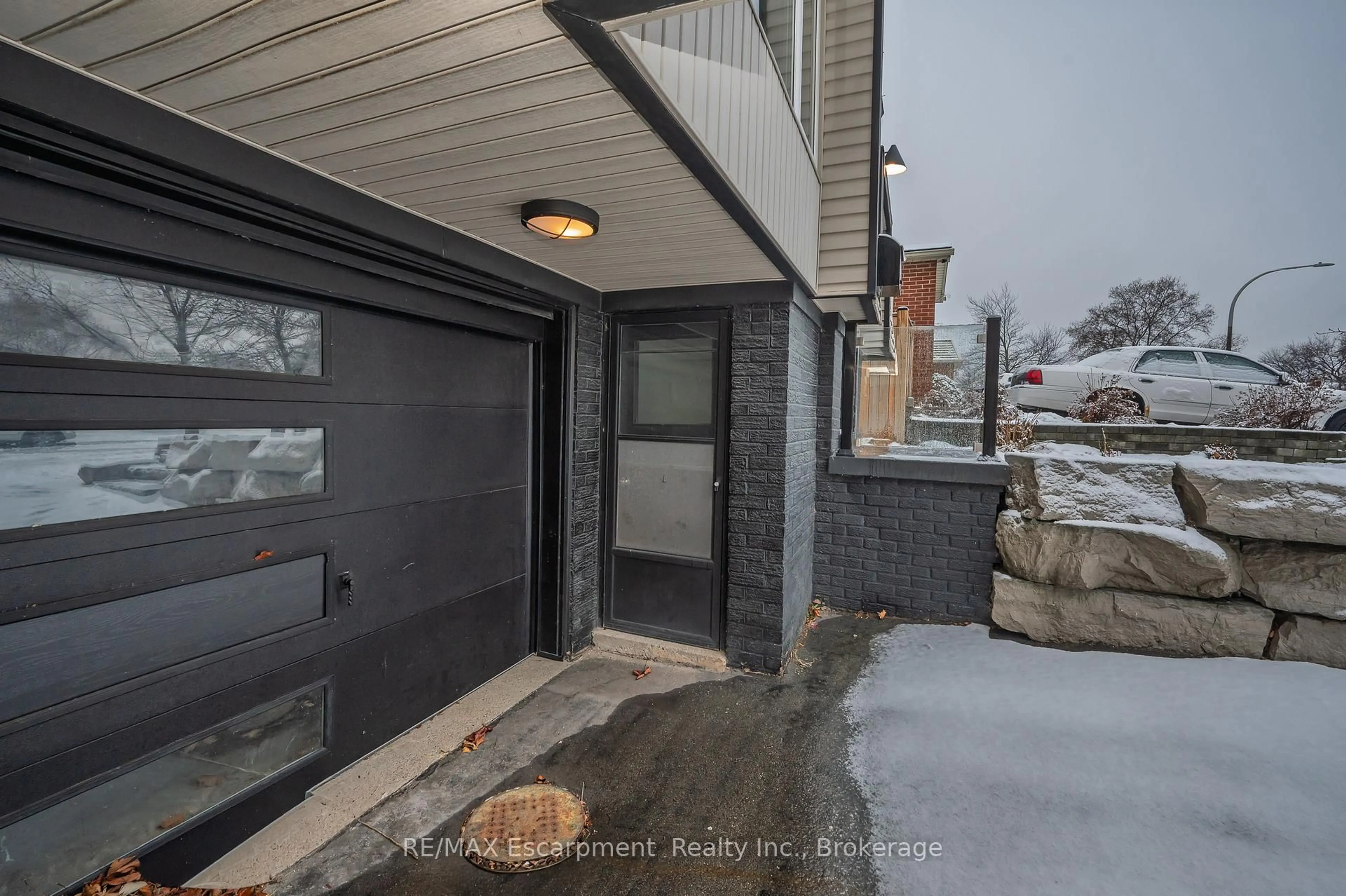 Unknown for 3346 Hannibal Rd, Burlington Ontario L7M 1R7