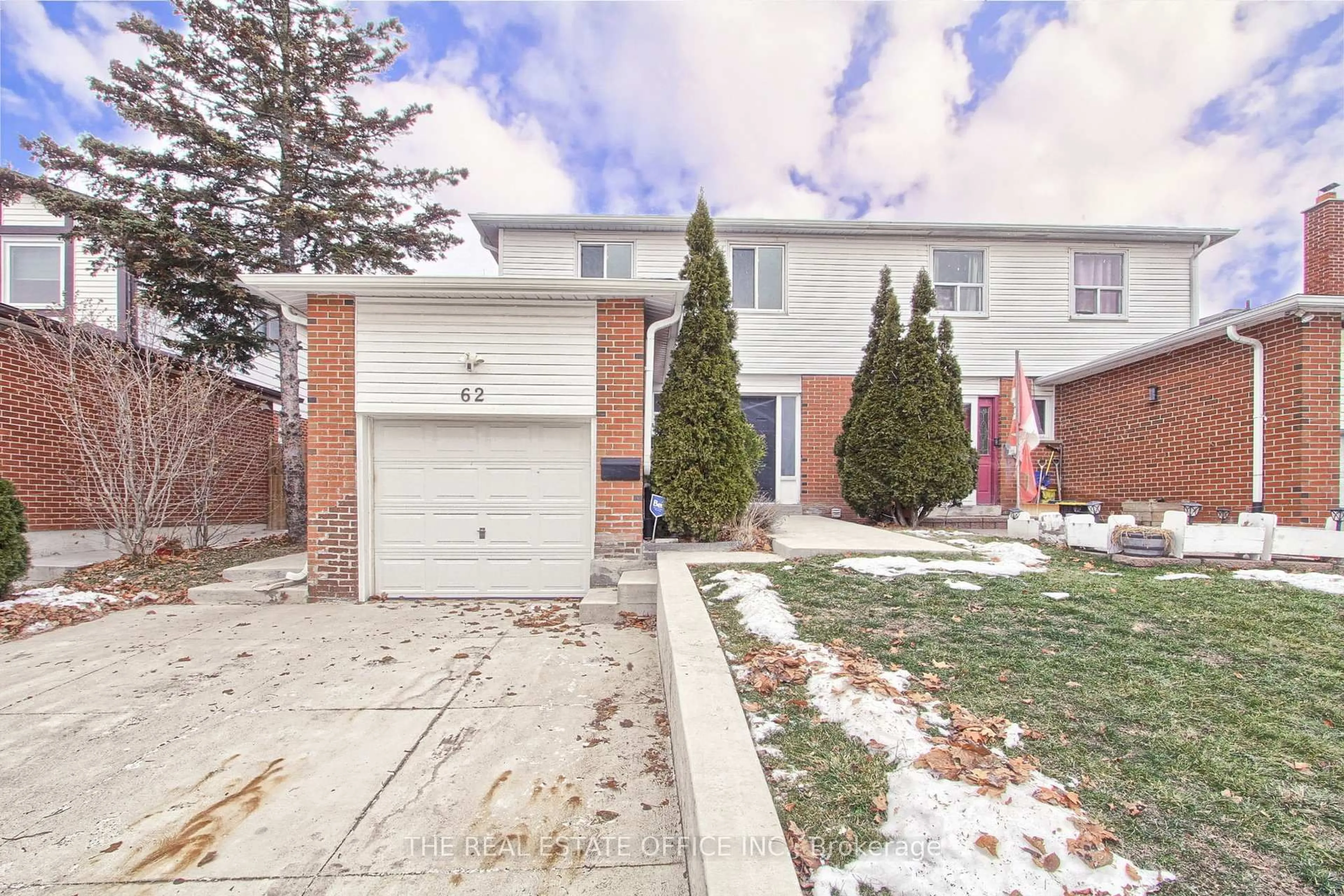 Unknown for 62 Radford Dr, Brampton Ontario L6V 2Y9
